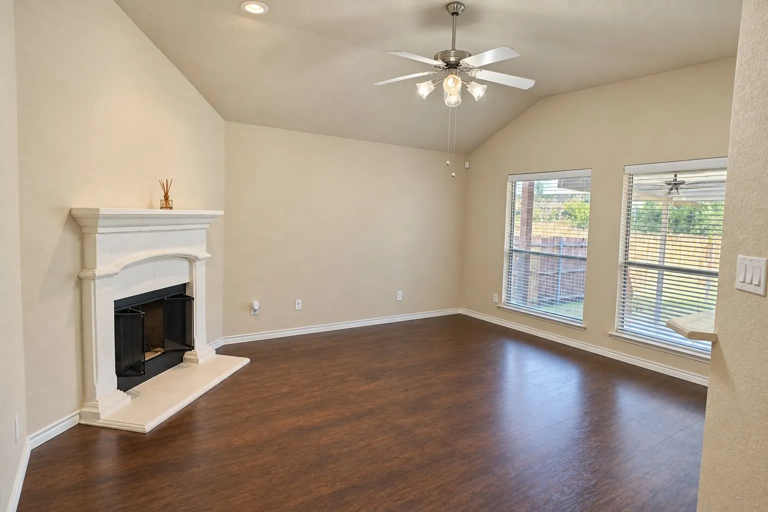 Single Family Residence For Sale in Tarrant County , 9304 Marilyn Court, White Settlement, Texas 76108, 3 Bedroom, 2 Bathroom, 2 Garage spaces, 1,486 Sqft, built in 2006, mls#21392333, Real Estate Agent in White Settlement, Homes For Sale in Tarrant county, Homes For Sale in White Settlement, Realtor in White Settlement Texas, Real Estate Brokerage Independent Realty Texas, Luminita Cordes Realtor