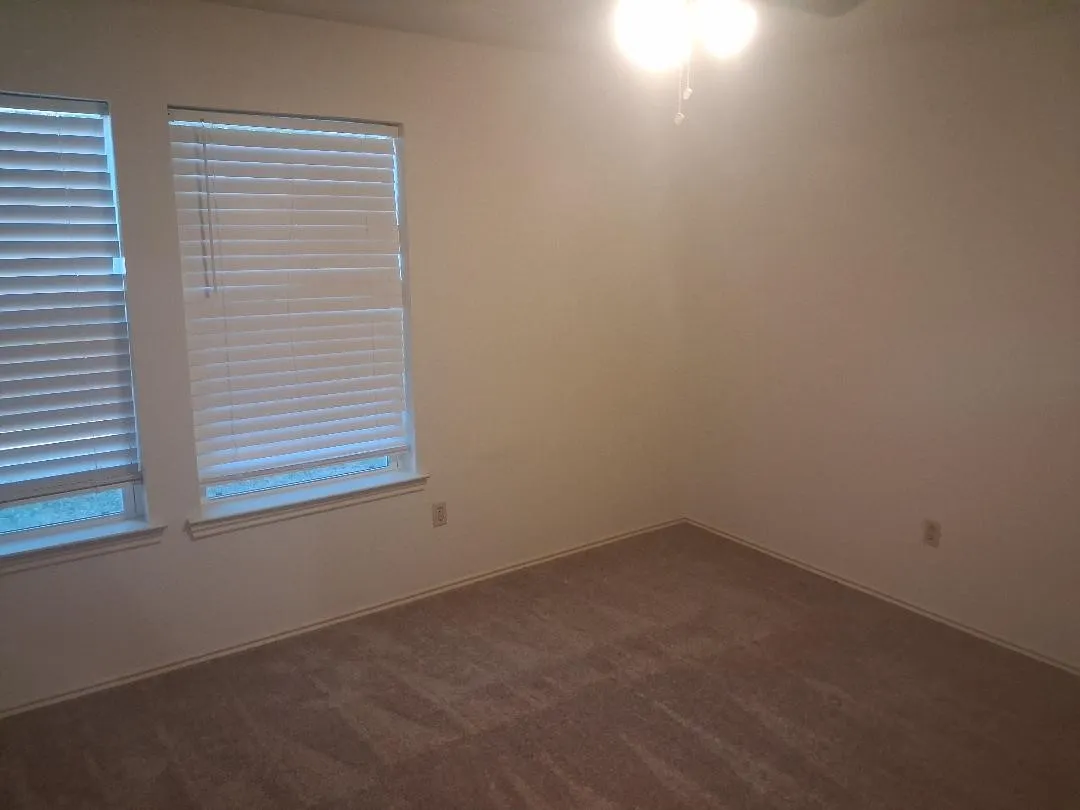 Single Family Residence For Rent in Tarrant County , 2206 Sexton Drive, Arlington, Texas 76015, 3 Bedroom, 2 Bathroom, 2 Garage spaces, 1,546 Sqft, built in 1980, mls#21391925, Real Estate Agent in Arlington, Homes For Rent in Tarrant county, Homes For Rent in Arlington, Realtor in Arlington Texas, Real Estate Brokerage Independent Realty Texas, Luminita Cordes Realtor