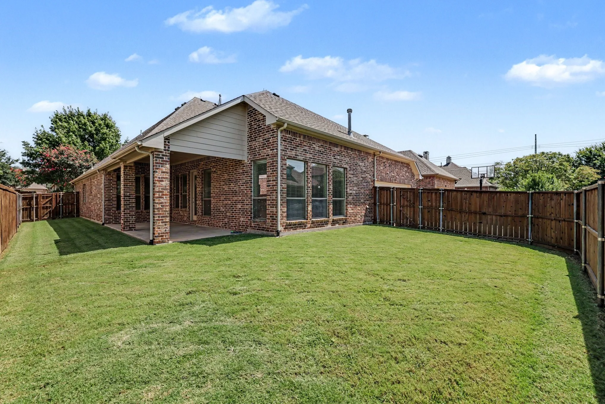 Single Family Residence For Sale in Collin County , 849 Bear Crossing Drive, Allen, Texas 75013, 4 Bedroom, 4 Bathroom, 3 Garage spaces, 3,901 Sqft, built in 2010, mls#21392340, Real Estate Agent in Allen, Homes For Sale in Collin county, Homes For Sale in Allen, Realtor in Allen Texas, Real Estate Brokerage Independent Realty Texas, Luminita Cordes Realtor