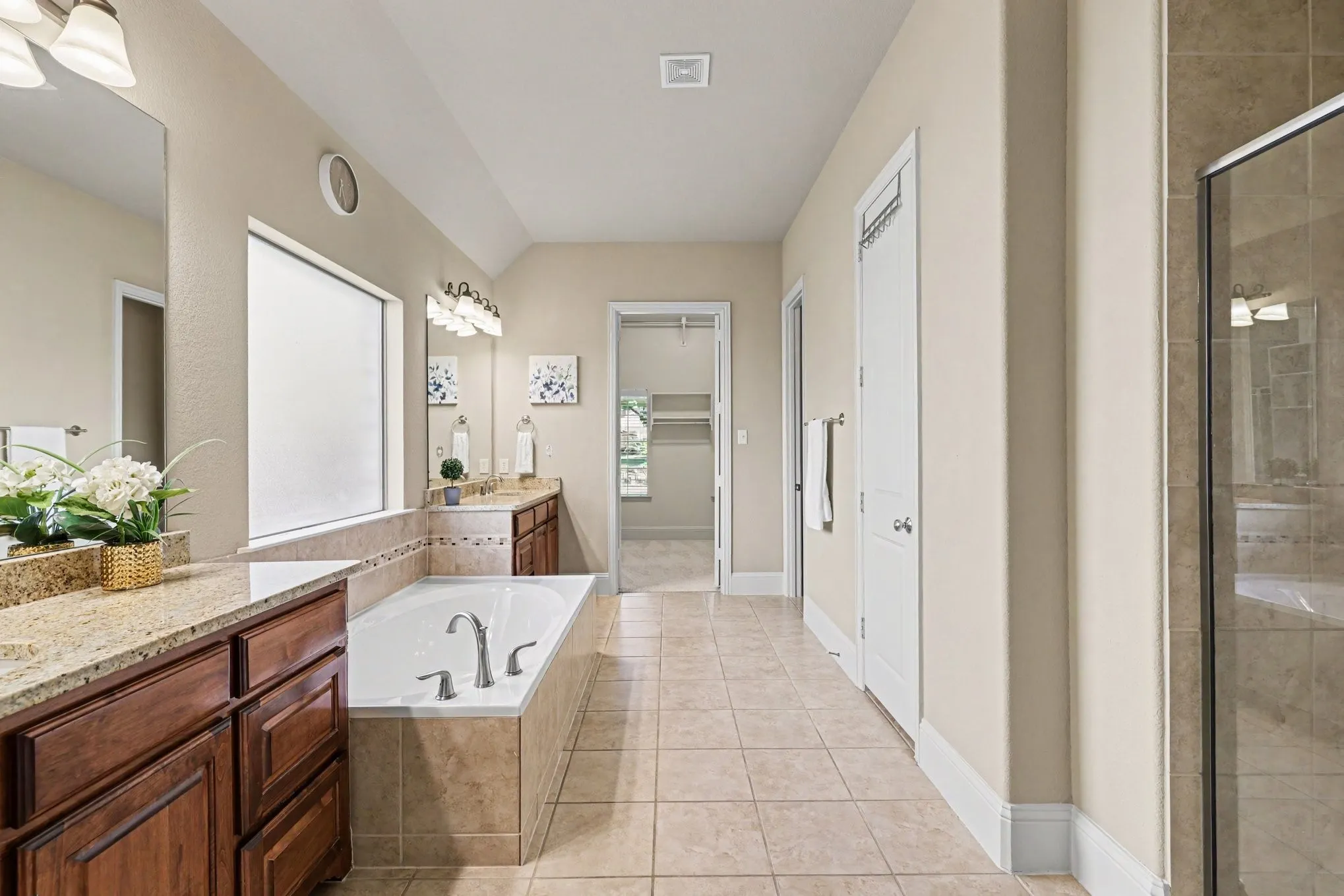 Single Family Residence For Sale in Collin County , 849 Bear Crossing Drive, Allen, Texas 75013, 4 Bedroom, 4 Bathroom, 3 Garage spaces, 3,901 Sqft, built in 2010, mls#21392340, Real Estate Agent in Allen, Homes For Sale in Collin county, Homes For Sale in Allen, Realtor in Allen Texas, Real Estate Brokerage Independent Realty Texas, Luminita Cordes Realtor