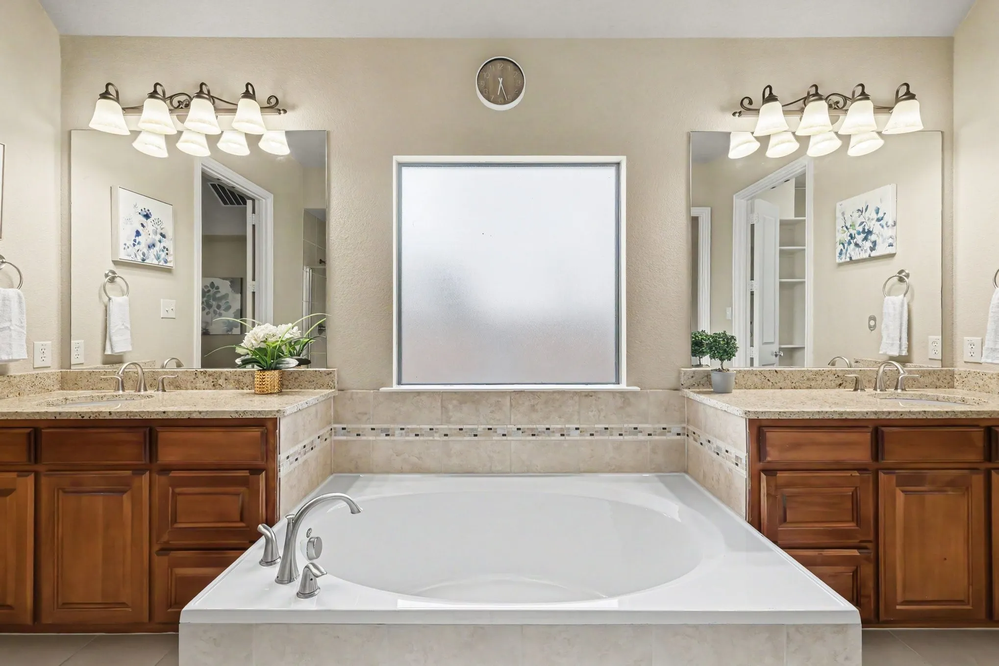 Single Family Residence For Sale in Collin County , 849 Bear Crossing Drive, Allen, Texas 75013, 4 Bedroom, 4 Bathroom, 3 Garage spaces, 3,901 Sqft, built in 2010, mls#21392340, Real Estate Agent in Allen, Homes For Sale in Collin county, Homes For Sale in Allen, Realtor in Allen Texas, Real Estate Brokerage Independent Realty Texas, Luminita Cordes Realtor
