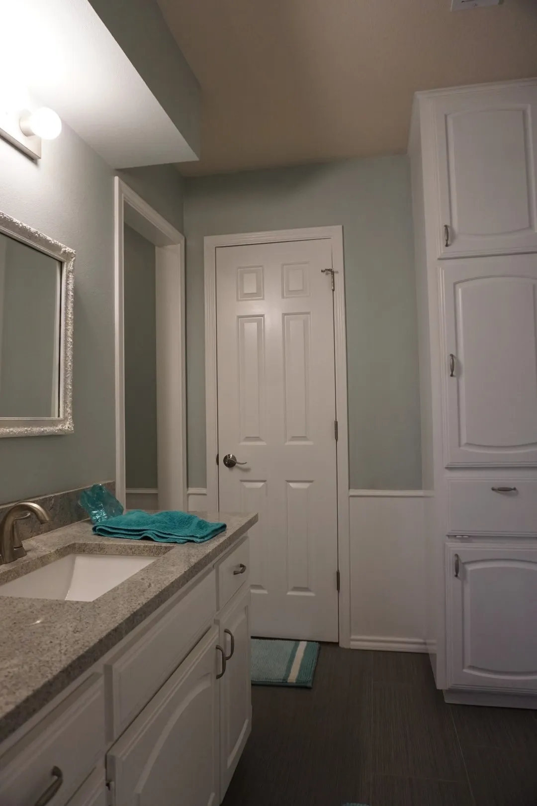 Single Family Residence For Sale in Kaufman County , 1408 Overlook Drive, Kaufman, Texas 75142, 4 Bedroom, 3 Bathroom, 2 Garage spaces, 2,377 Sqft, built in 1988, mls#21388822, Real Estate Agent in Kaufman, Homes For Sale in Kaufman county, Homes For Sale in Kaufman, Realtor in Kaufman Texas, Real Estate Brokerage Independent Realty Texas, Luminita Cordes Realtor