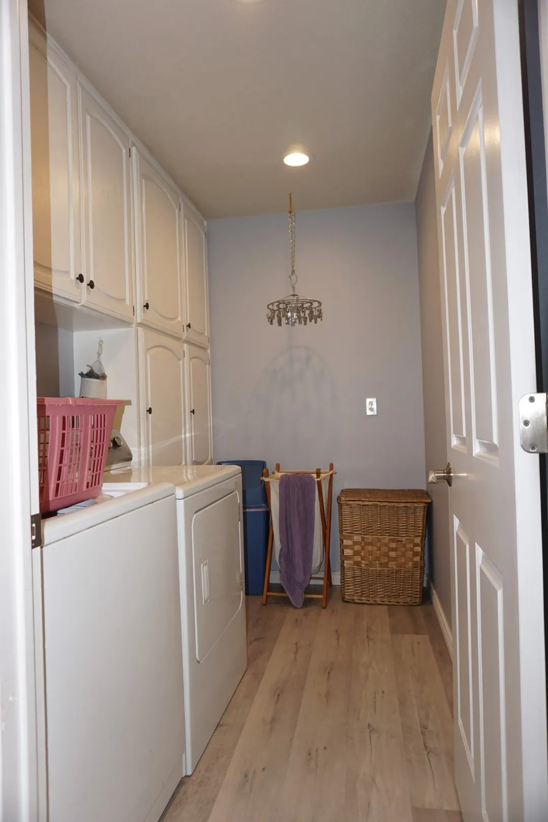 Single Family Residence For Sale in Kaufman County , 1408 Overlook Drive, Kaufman, Texas 75142, 4 Bedroom, 3 Bathroom, 2 Garage spaces, 2,377 Sqft, built in 1988, mls#21388822, Real Estate Agent in Kaufman, Homes For Sale in Kaufman county, Homes For Sale in Kaufman, Realtor in Kaufman Texas, Real Estate Brokerage Independent Realty Texas, Luminita Cordes Realtor