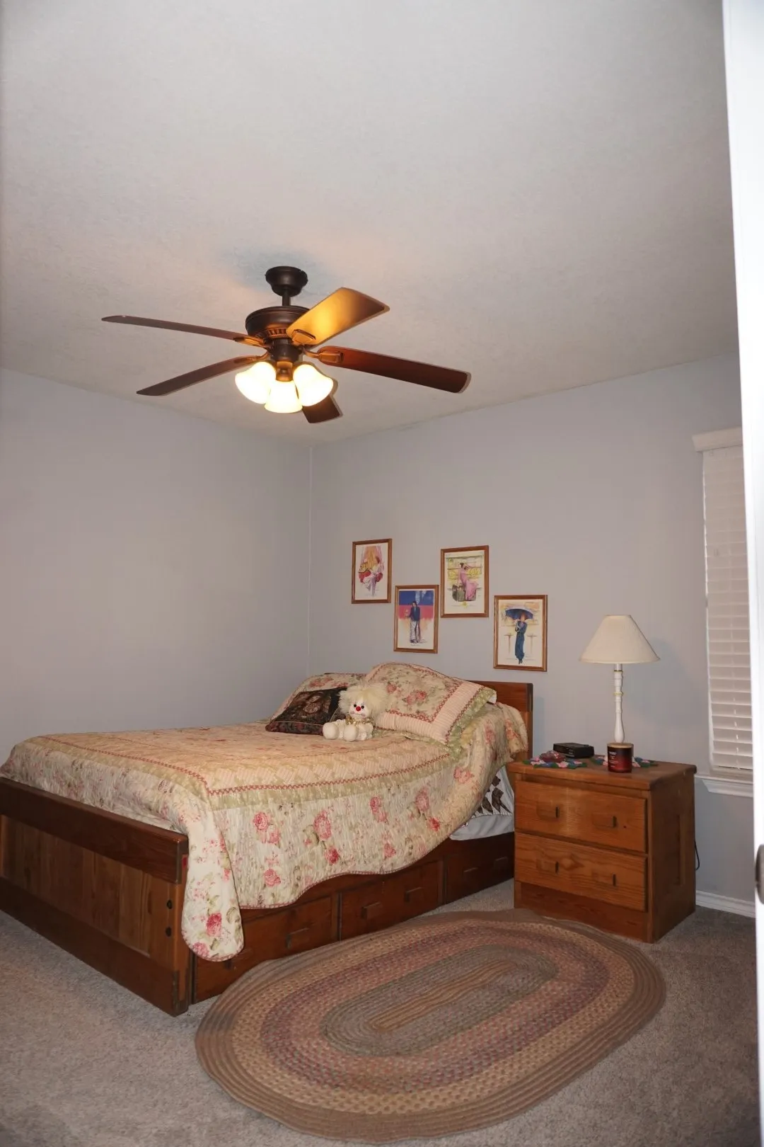 Single Family Residence For Sale in Kaufman County , 1408 Overlook Drive, Kaufman, Texas 75142, 4 Bedroom, 3 Bathroom, 2 Garage spaces, 2,377 Sqft, built in 1988, mls#21388822, Real Estate Agent in Kaufman, Homes For Sale in Kaufman county, Homes For Sale in Kaufman, Realtor in Kaufman Texas, Real Estate Brokerage Independent Realty Texas, Luminita Cordes Realtor