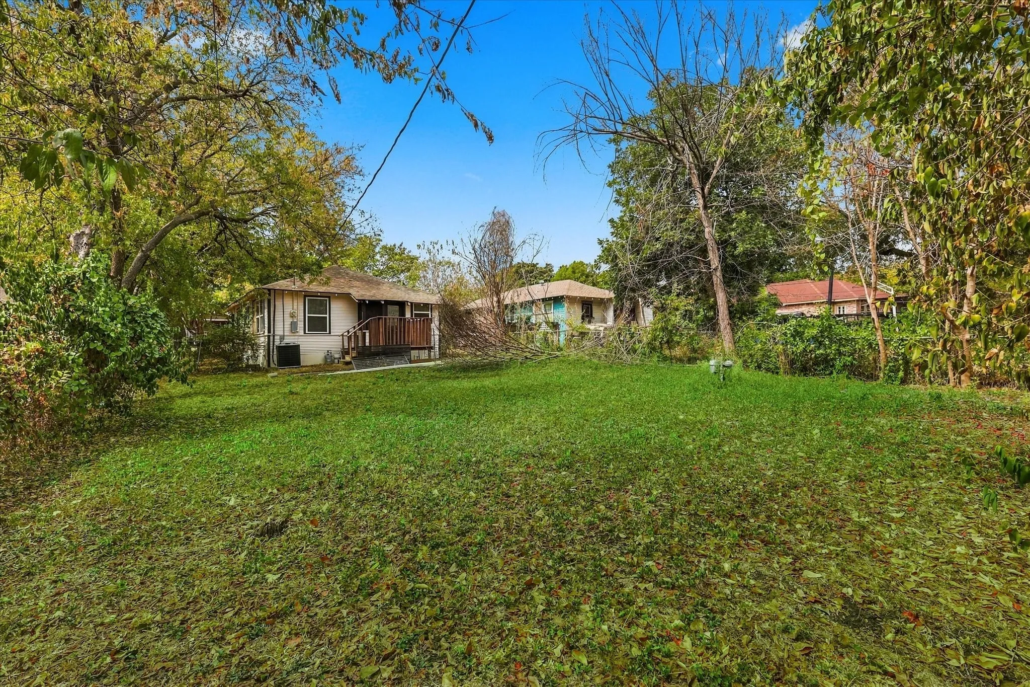 Single Family Residence For Rent in Dallas County , 2842 Harlandale Avenue, Dallas, Texas 75216, 3 Bedroom, 2 Bathroom, Garage spaces, 960 Sqft, built in 1924, mls#21392328, Real Estate Agent in Dallas, Homes For Rent in Dallas county, Homes For Rent in Dallas, Realtor in Dallas Texas, Real Estate Brokerage Independent Realty Texas, Luminita Cordes Realtor