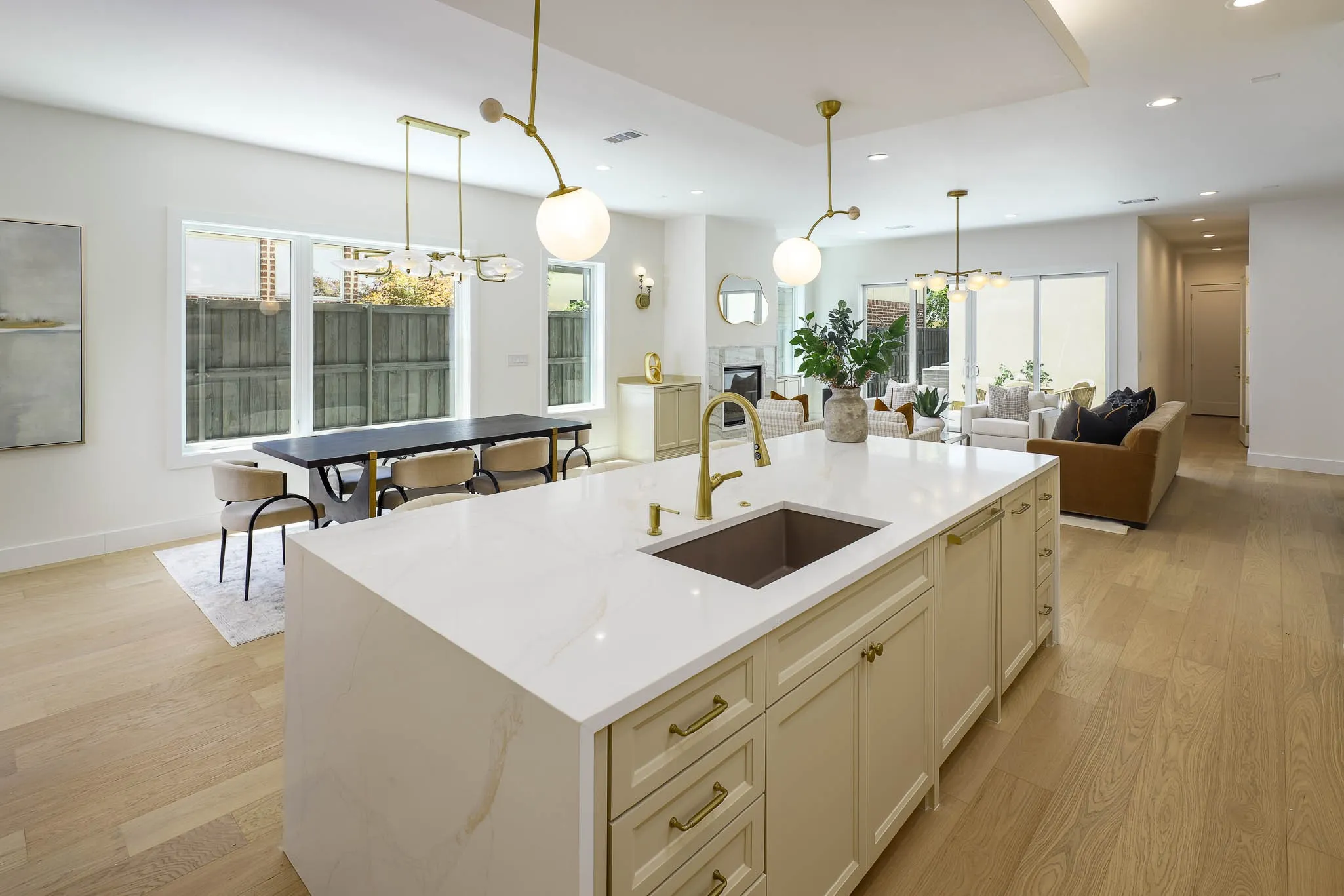 Single Family Residence For Rent in Dallas County , 3719 W Beverly Drive, Dallas, Texas 75209, 4 Bedroom, 5 Bathroom, 2 Garage spaces, 3,552 Sqft, built in 2026, mls#21392259, Real Estate Agent in Dallas, Homes For Rent in Dallas county, Homes For Rent in Dallas, Realtor in Dallas Texas, Real Estate Brokerage Independent Realty Texas, Luminita Cordes Realtor