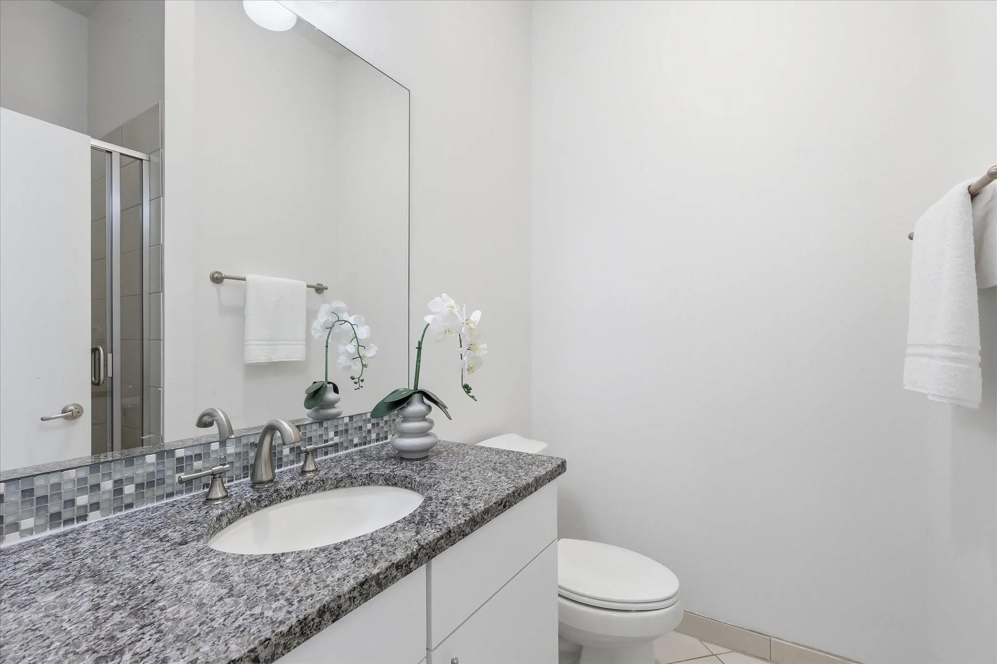 Condominium For Rent in Dallas County , 3200 Ross Avenue 28, Dallas, Texas 75204, 3 Bedroom, 3 Bathroom, 2 Garage spaces, 2,042 Sqft, built in 2011, mls#21392378, Real Estate Agent in Dallas, Homes For Rent in Dallas county, Homes For Rent in Dallas, Realtor in Dallas Texas, Real Estate Brokerage Independent Realty Texas, Luminita Cordes Realtor
