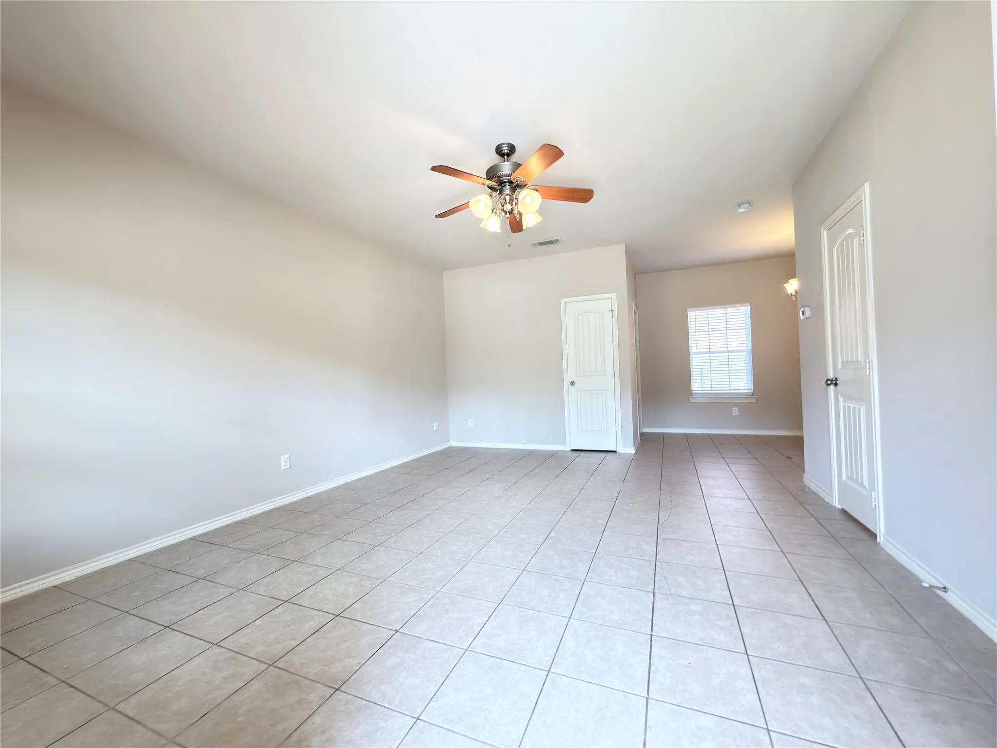 Single Family Residence For Rent in Collin County , 916 Parkplace Ridge, Princeton, Texas 75407, 3 Bedroom, 3 Bathroom, 2 Garage spaces, 1,385 Sqft, built in 2009, mls#21392398, Real Estate Agent in Princeton, Homes For Rent in Collin county, Homes For Rent in Princeton, Realtor in Princeton Texas, Real Estate Brokerage Independent Realty Texas, Luminita Cordes Realtor