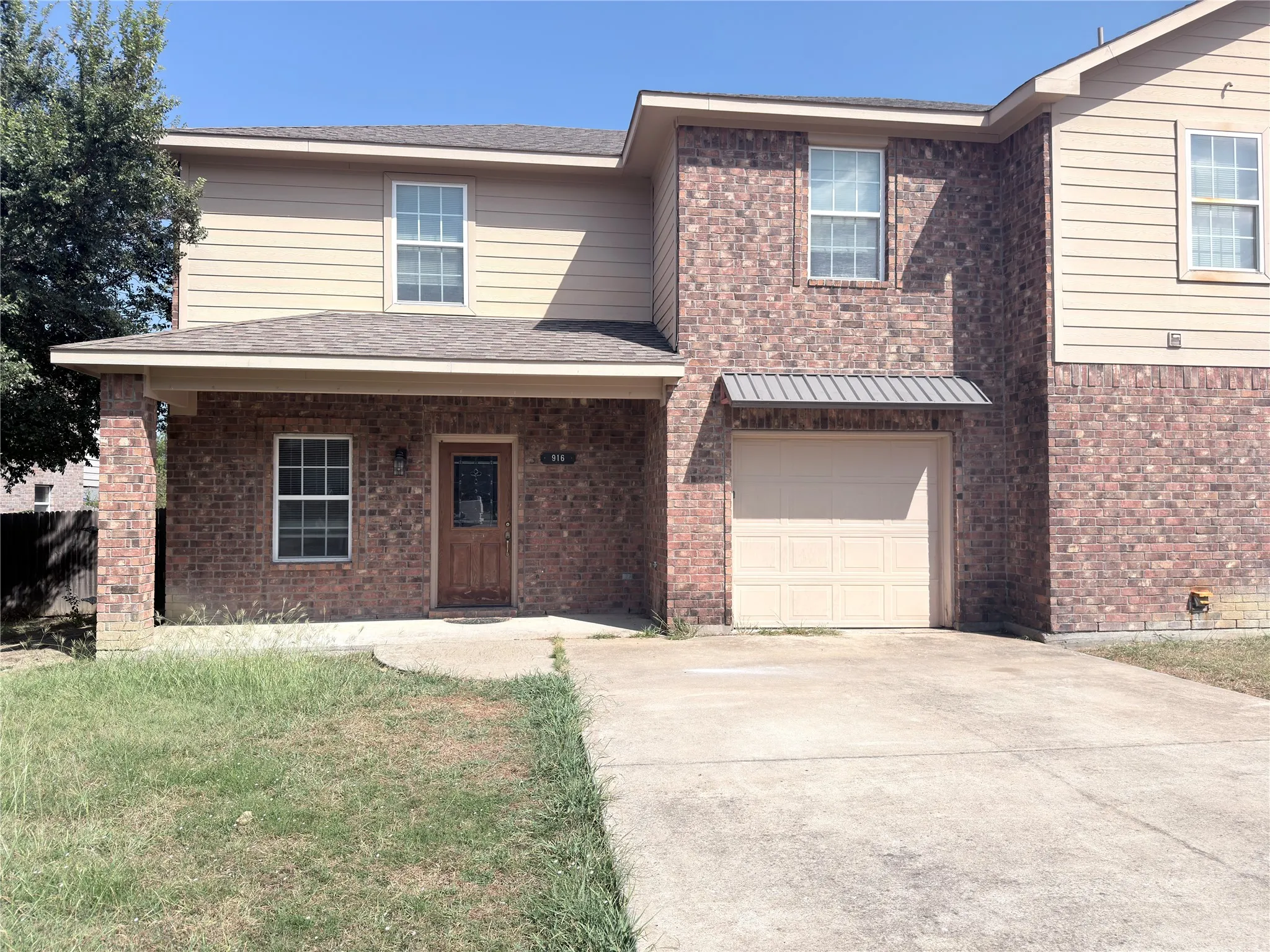 Single Family Residence For Rent in Collin County , 916 Parkplace Ridge, Princeton, Texas 75407, 3 Bedroom, 3 Bathroom, 2 Garage spaces, 1,385 Sqft, built in 2009, mls#21392398, Real Estate Agent in Princeton, Homes For Rent in Collin county, Homes For Rent in Princeton, Realtor in Princeton Texas, Real Estate Brokerage Independent Realty Texas, Luminita Cordes Realtor