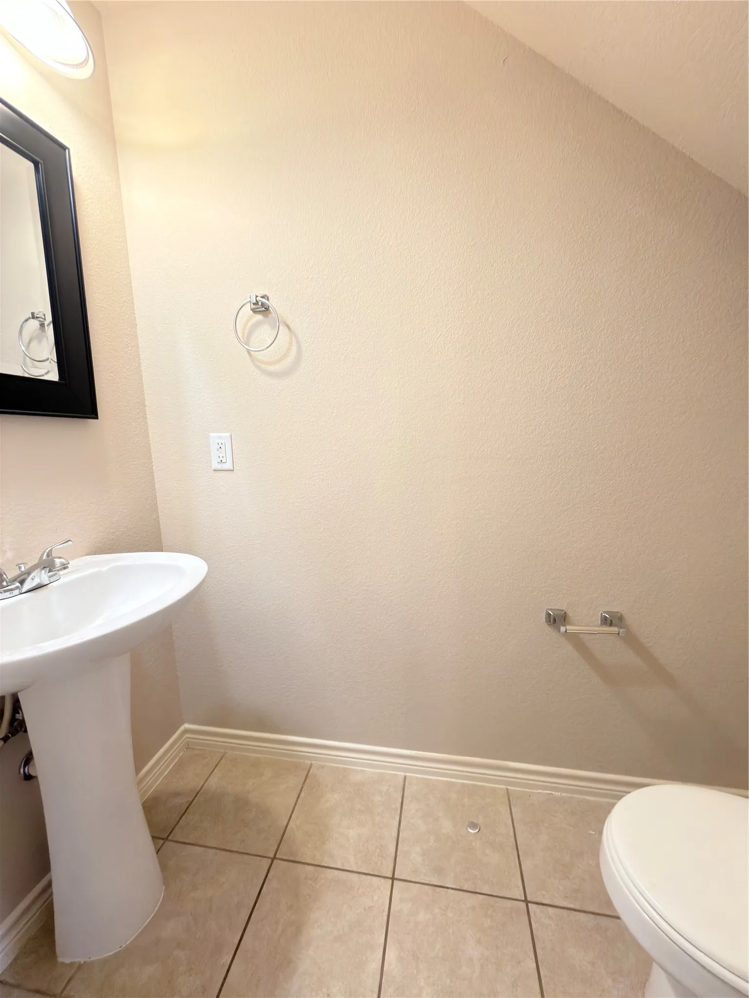 Single Family Residence For Rent in Collin County , 916 Parkplace Ridge, Princeton, Texas 75407, 3 Bedroom, 3 Bathroom, 2 Garage spaces, 1,385 Sqft, built in 2009, mls#21392398, Real Estate Agent in Princeton, Homes For Rent in Collin county, Homes For Rent in Princeton, Realtor in Princeton Texas, Real Estate Brokerage Independent Realty Texas, Luminita Cordes Realtor