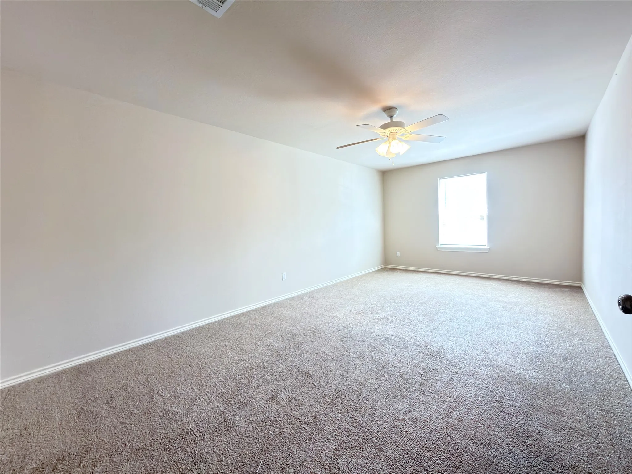 Single Family Residence For Rent in Collin County , 916 Parkplace Ridge, Princeton, Texas 75407, 3 Bedroom, 3 Bathroom, 2 Garage spaces, 1,385 Sqft, built in 2009, mls#21392398, Real Estate Agent in Princeton, Homes For Rent in Collin county, Homes For Rent in Princeton, Realtor in Princeton Texas, Real Estate Brokerage Independent Realty Texas, Luminita Cordes Realtor