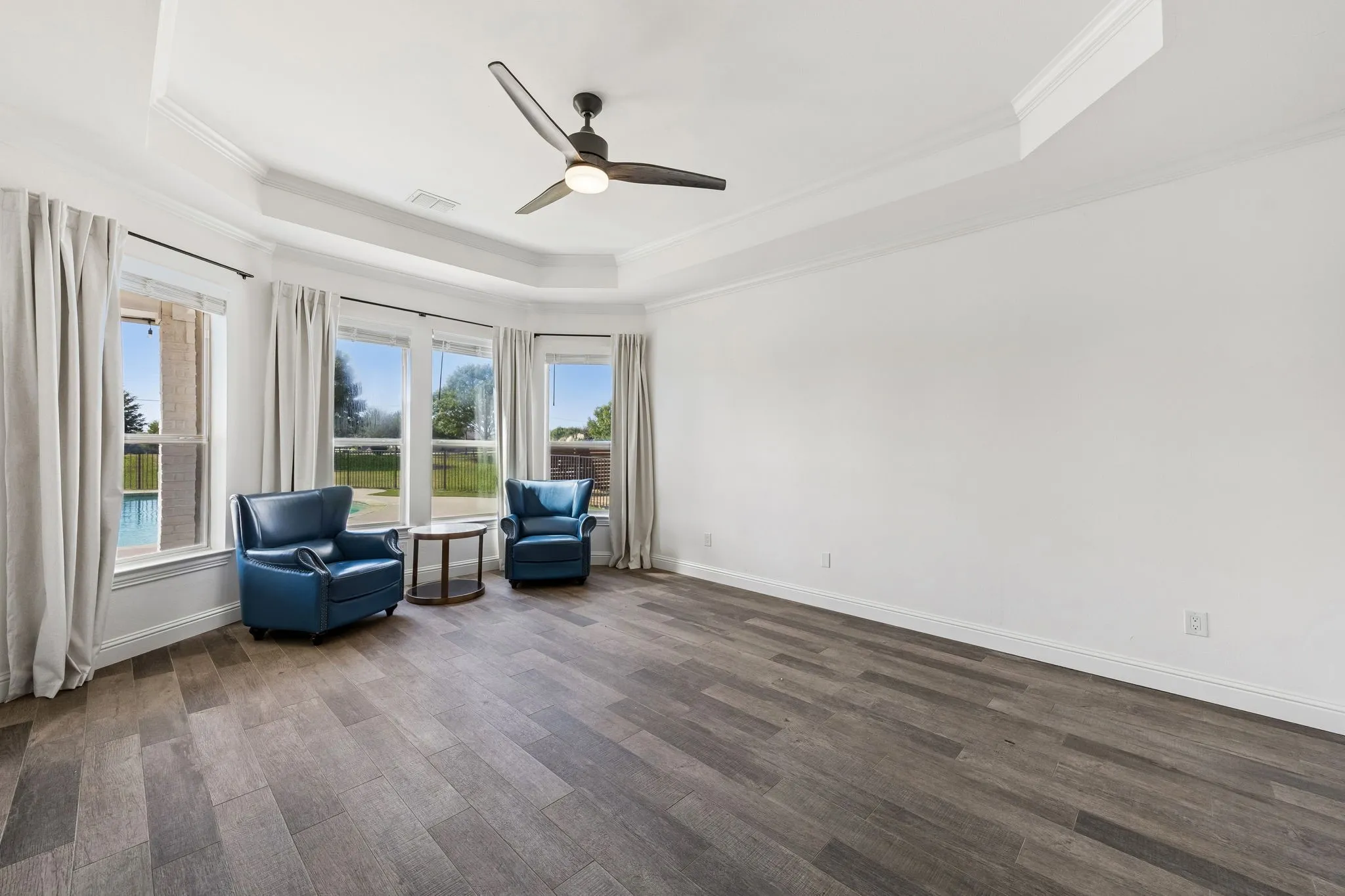 Single Family Residence For Sale in Collin County , 560 Palomino Drive, Lucas, Texas 75002, 4 Bedroom, 3 Bathroom, 3 Garage spaces, 3,047 Sqft, built in 2002, mls#21389429, Real Estate Agent in Lucas, Homes For Sale in Collin county, Homes For Sale in Lucas, Realtor in Lucas Texas, Real Estate Brokerage Independent Realty Texas, Luminita Cordes Realtor