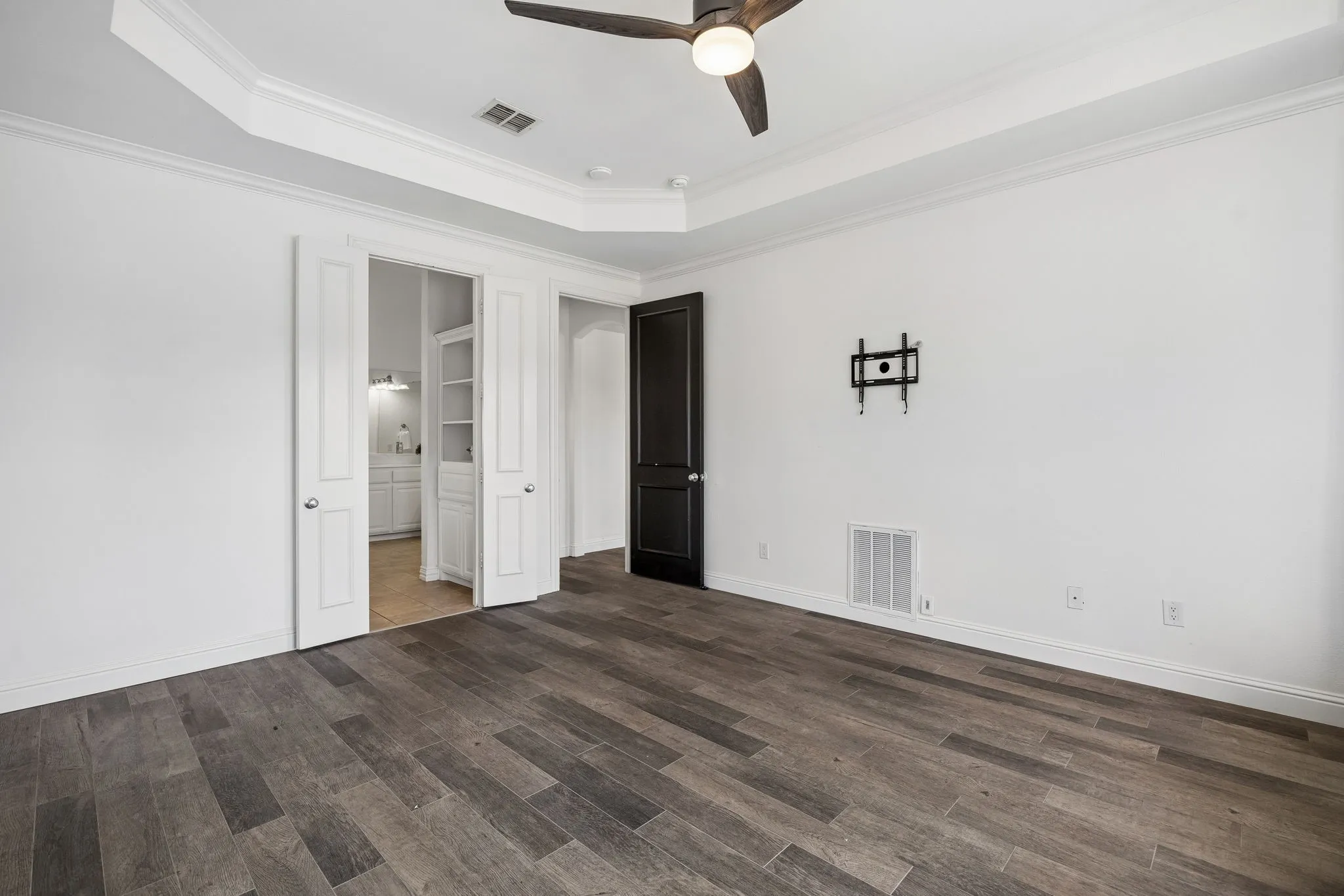 Single Family Residence For Sale in Collin County , 560 Palomino Drive, Lucas, Texas 75002, 4 Bedroom, 3 Bathroom, 3 Garage spaces, 3,047 Sqft, built in 2002, mls#21389429, Real Estate Agent in Lucas, Homes For Sale in Collin county, Homes For Sale in Lucas, Realtor in Lucas Texas, Real Estate Brokerage Independent Realty Texas, Luminita Cordes Realtor