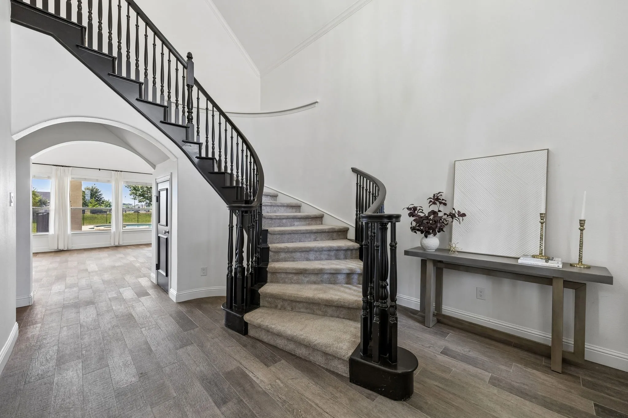 Single Family Residence For Sale in Collin County , 560 Palomino Drive, Lucas, Texas 75002, 4 Bedroom, 3 Bathroom, 3 Garage spaces, 3,047 Sqft, built in 2002, mls#21389429, Real Estate Agent in Lucas, Homes For Sale in Collin county, Homes For Sale in Lucas, Realtor in Lucas Texas, Real Estate Brokerage Independent Realty Texas, Luminita Cordes Realtor