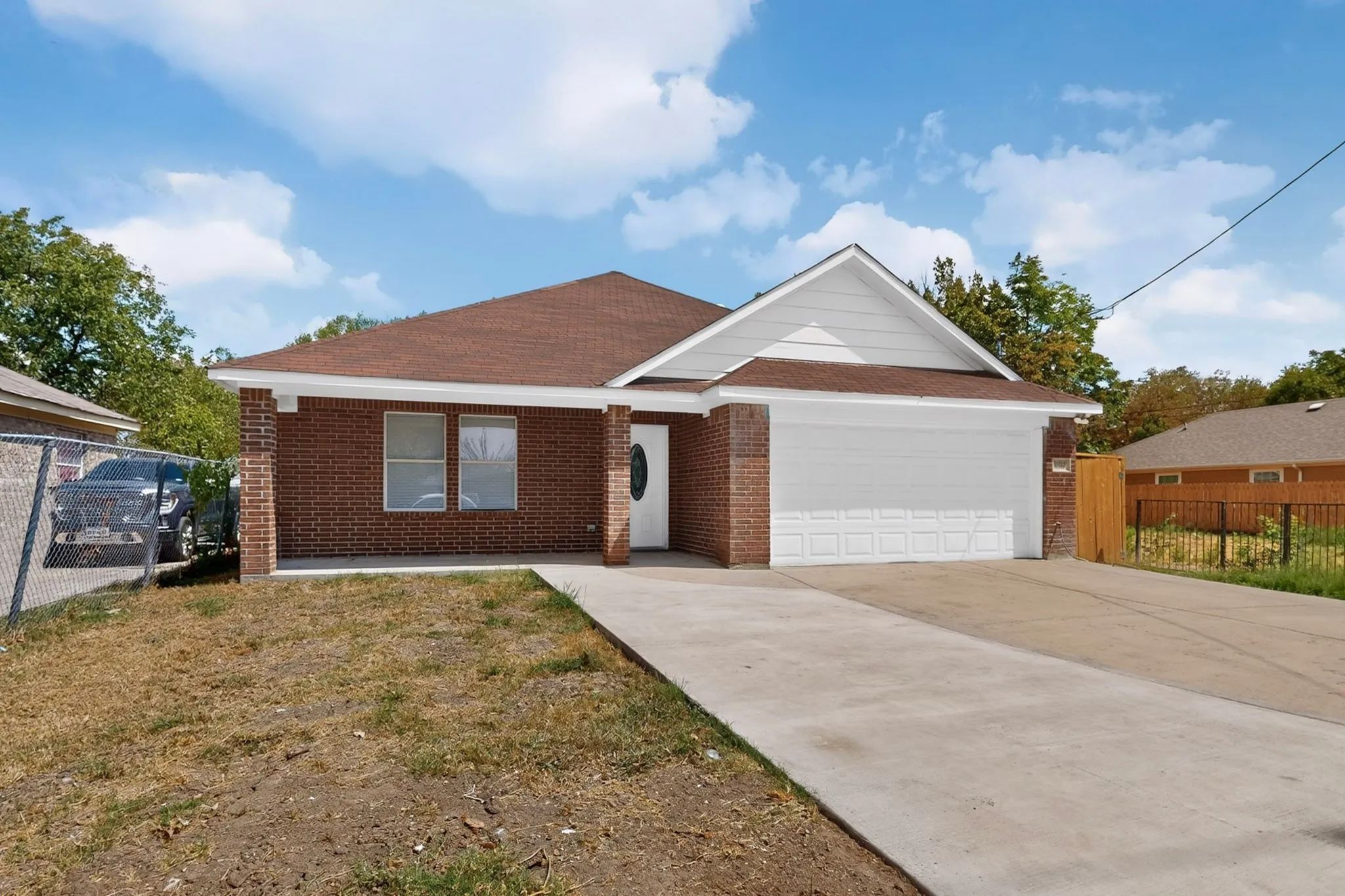 Single Family Residence For Rent in Dallas County , 1512 Rowan Avenue, Dallas, Texas 75223, 3 Bedroom, 2 Bathroom, 2 Garage spaces, 2,052 Sqft, built in 2006, mls#21389272, Real Estate Agent in Dallas, Homes For Rent in Dallas county, Homes For Rent in Dallas, Realtor in Dallas Texas, Real Estate Brokerage Independent Realty Texas, Luminita Cordes Realtor