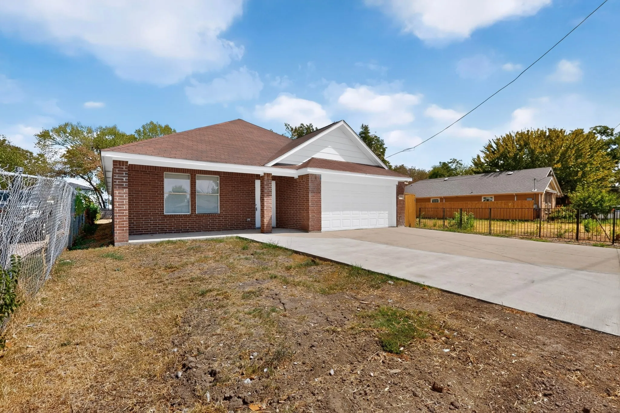 Single Family Residence For Rent in Dallas County , 1512 Rowan Avenue, Dallas, Texas 75223, 3 Bedroom, 2 Bathroom, 2 Garage spaces, 2,052 Sqft, built in 2006, mls#21389272, Real Estate Agent in Dallas, Homes For Rent in Dallas county, Homes For Rent in Dallas, Realtor in Dallas Texas, Real Estate Brokerage Independent Realty Texas, Luminita Cordes Realtor