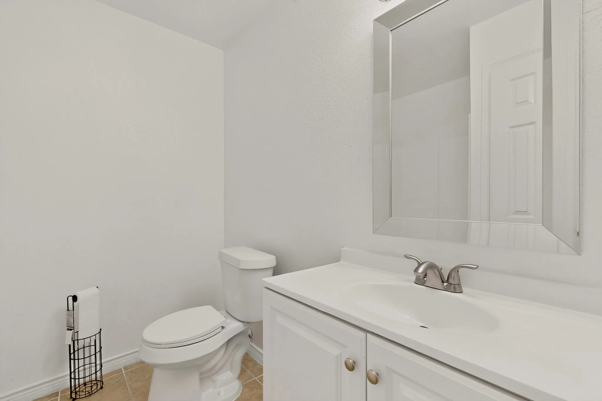 Single Family Residence For Rent in Dallas County , 1512 Rowan Avenue, Dallas, Texas 75223, 3 Bedroom, 2 Bathroom, 2 Garage spaces, 2,052 Sqft, built in 2006, mls#21389272, Real Estate Agent in Dallas, Homes For Rent in Dallas county, Homes For Rent in Dallas, Realtor in Dallas Texas, Real Estate Brokerage Independent Realty Texas, Luminita Cordes Realtor