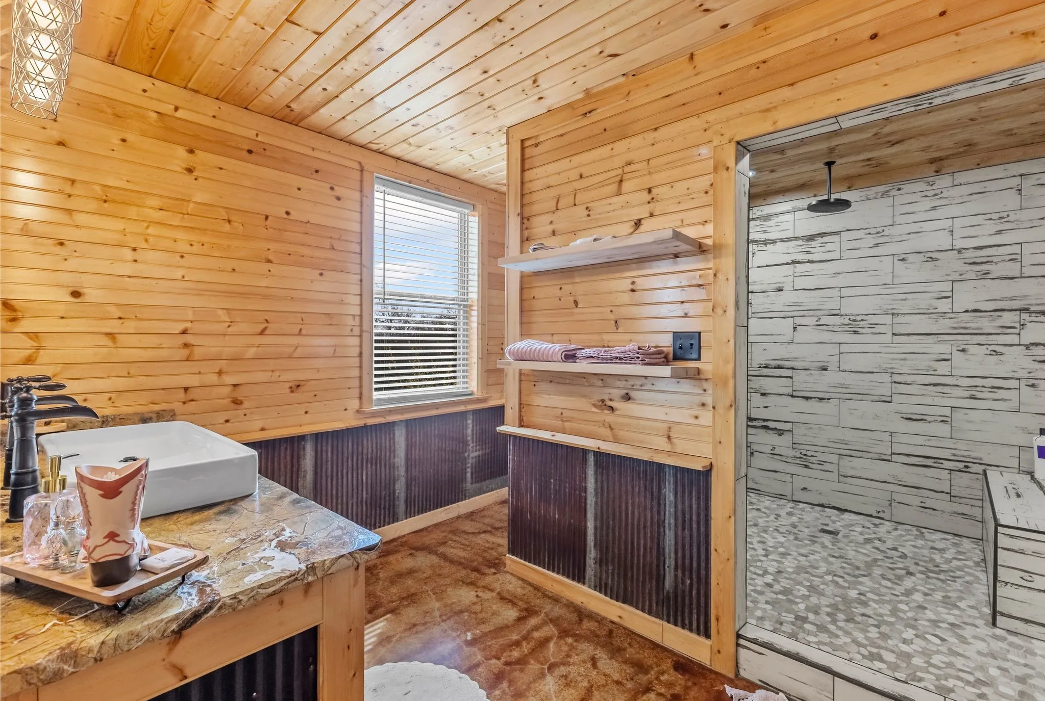 Single Family Residence For Sale in Delta County , 4274 Farm Market 895, Cooper, Texas 75432, 4 Bedroom, 4 Bathroom, Garage spaces, 6,400 Sqft, built in 2017, mls#21392412, Real Estate Agent in Cooper, Homes For Sale in Delta county, Homes For Sale in Cooper, Realtor in Cooper Texas, Real Estate Brokerage Independent Realty Texas, Luminita Cordes Realtor