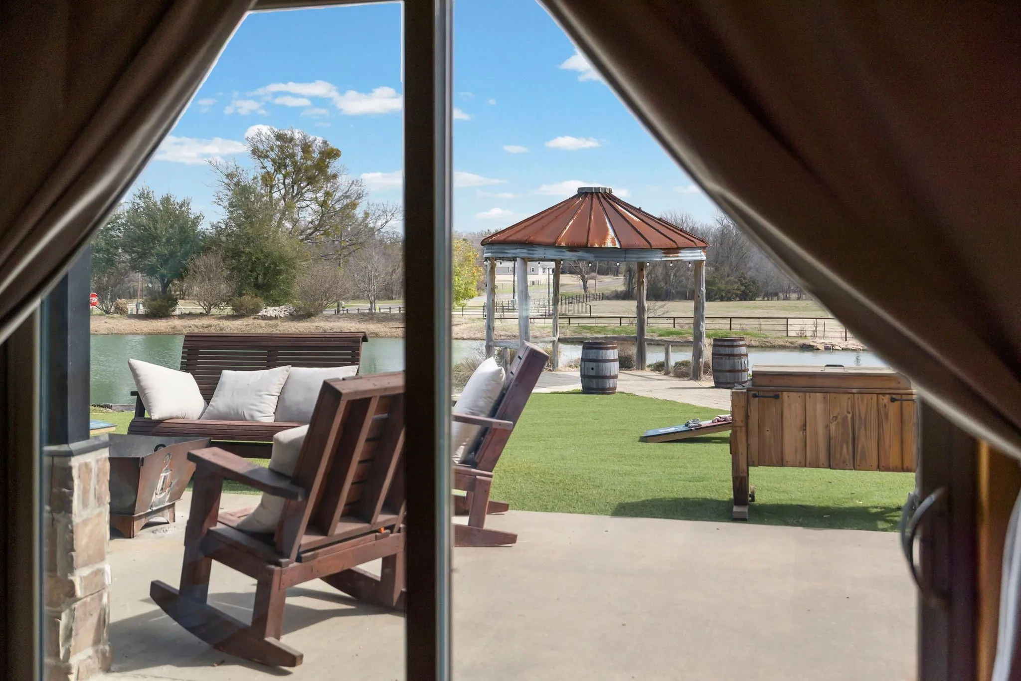 Single Family Residence For Sale in Delta County , 4274 Farm Market 895, Cooper, Texas 75432, 4 Bedroom, 4 Bathroom, Garage spaces, 6,400 Sqft, built in 2017, mls#21392412, Real Estate Agent in Cooper, Homes For Sale in Delta county, Homes For Sale in Cooper, Realtor in Cooper Texas, Real Estate Brokerage Independent Realty Texas, Luminita Cordes Realtor