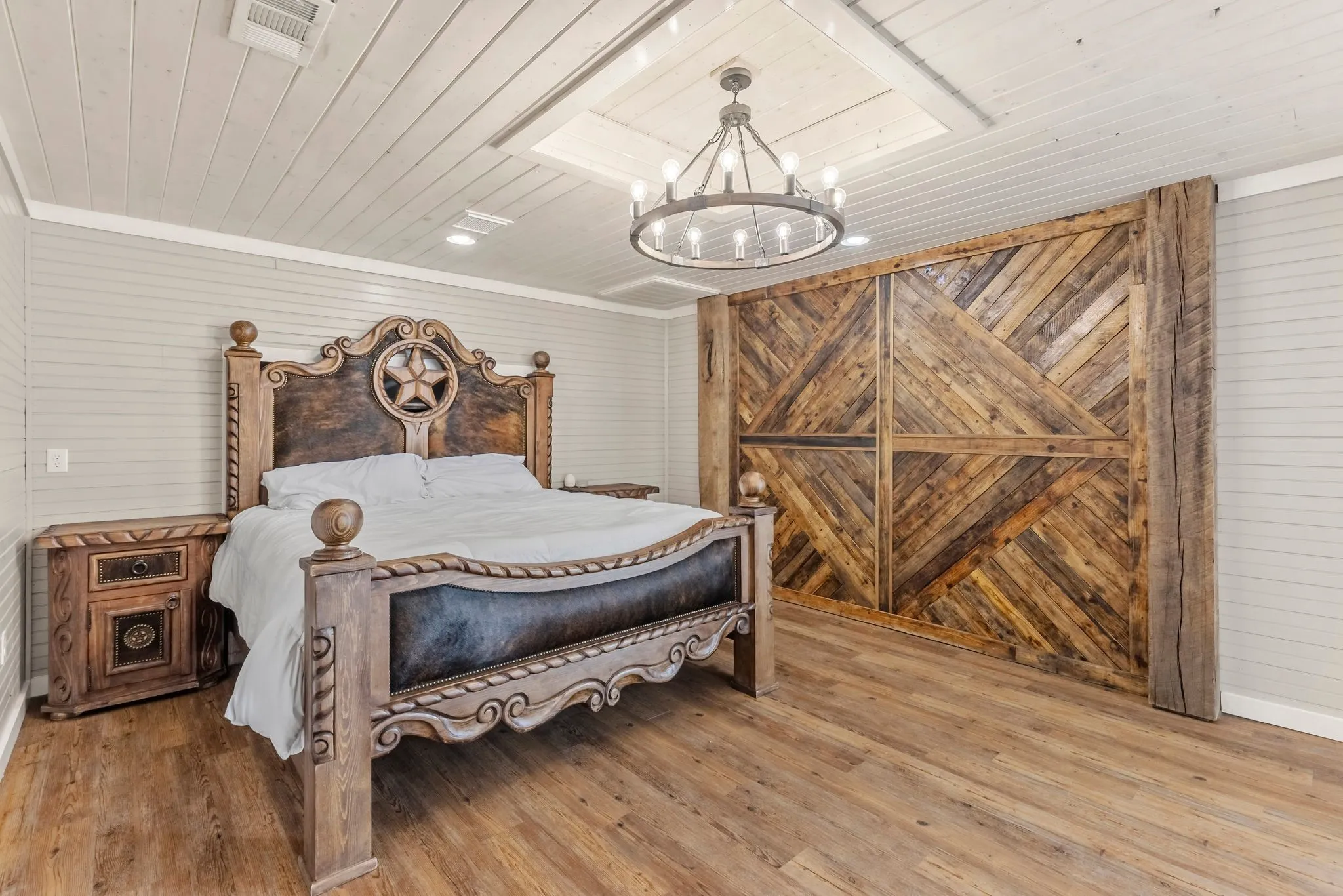 Single Family Residence For Sale in Delta County , 4274 Farm Market 895, Cooper, Texas 75432, 4 Bedroom, 4 Bathroom, Garage spaces, 6,400 Sqft, built in 2017, mls#21392412, Real Estate Agent in Cooper, Homes For Sale in Delta county, Homes For Sale in Cooper, Realtor in Cooper Texas, Real Estate Brokerage Independent Realty Texas, Luminita Cordes Realtor