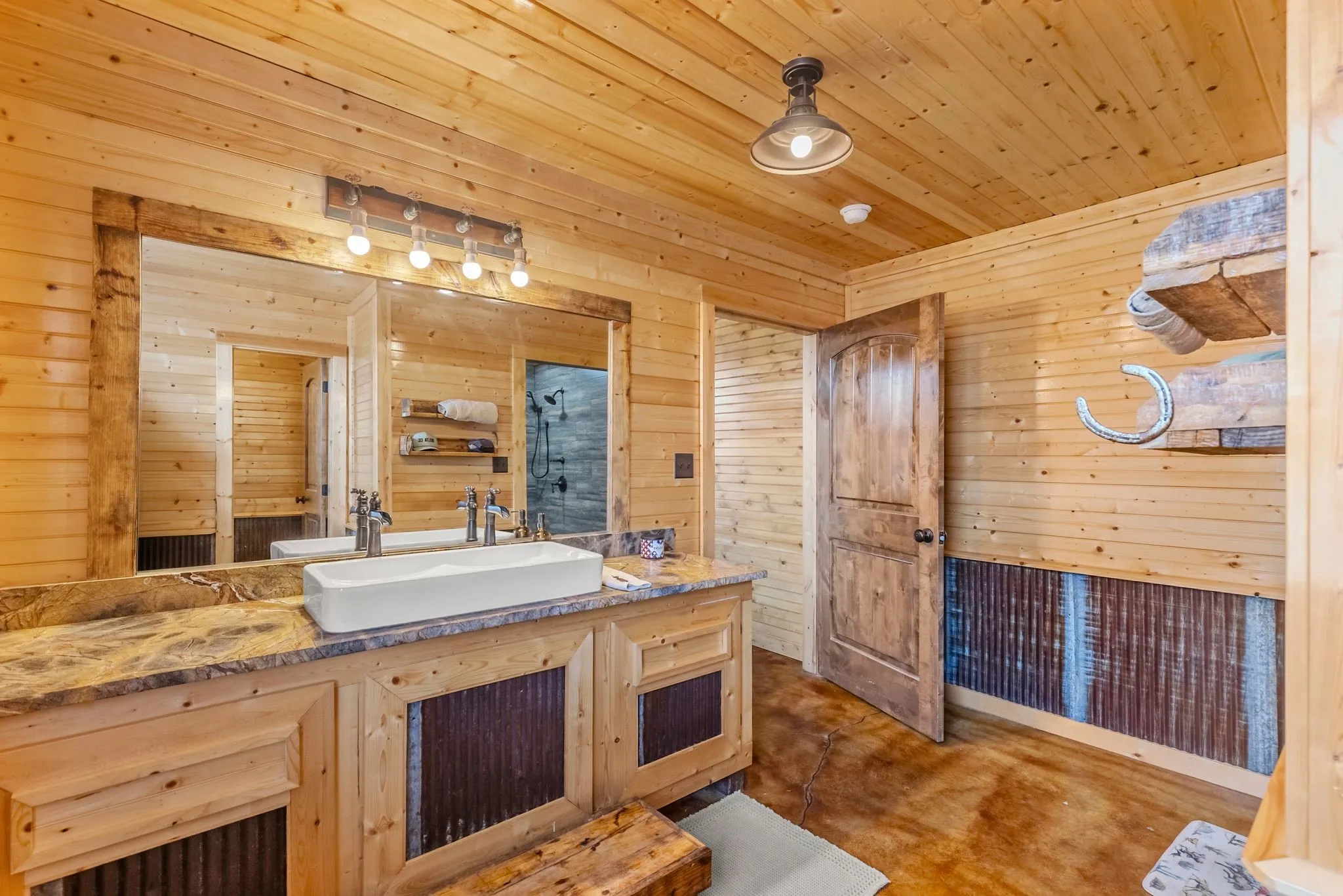 Single Family Residence For Sale in Delta County , 4274 Farm Market 895, Cooper, Texas 75432, 4 Bedroom, 4 Bathroom, Garage spaces, 6,400 Sqft, built in 2017, mls#21392412, Real Estate Agent in Cooper, Homes For Sale in Delta county, Homes For Sale in Cooper, Realtor in Cooper Texas, Real Estate Brokerage Independent Realty Texas, Luminita Cordes Realtor