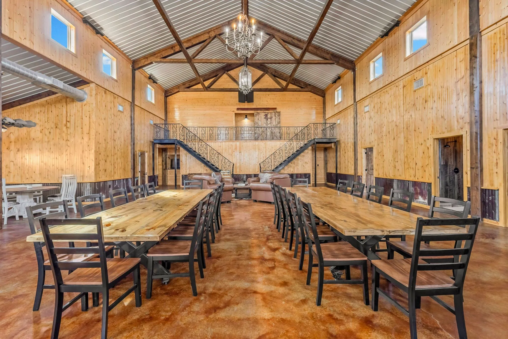 Single Family Residence For Sale in Delta County , 4274 Farm Market 895, Cooper, Texas 75432, 4 Bedroom, 4 Bathroom, Garage spaces, 6,400 Sqft, built in 2017, mls#21392412, Real Estate Agent in Cooper, Homes For Sale in Delta county, Homes For Sale in Cooper, Realtor in Cooper Texas, Real Estate Brokerage Independent Realty Texas, Luminita Cordes Realtor
