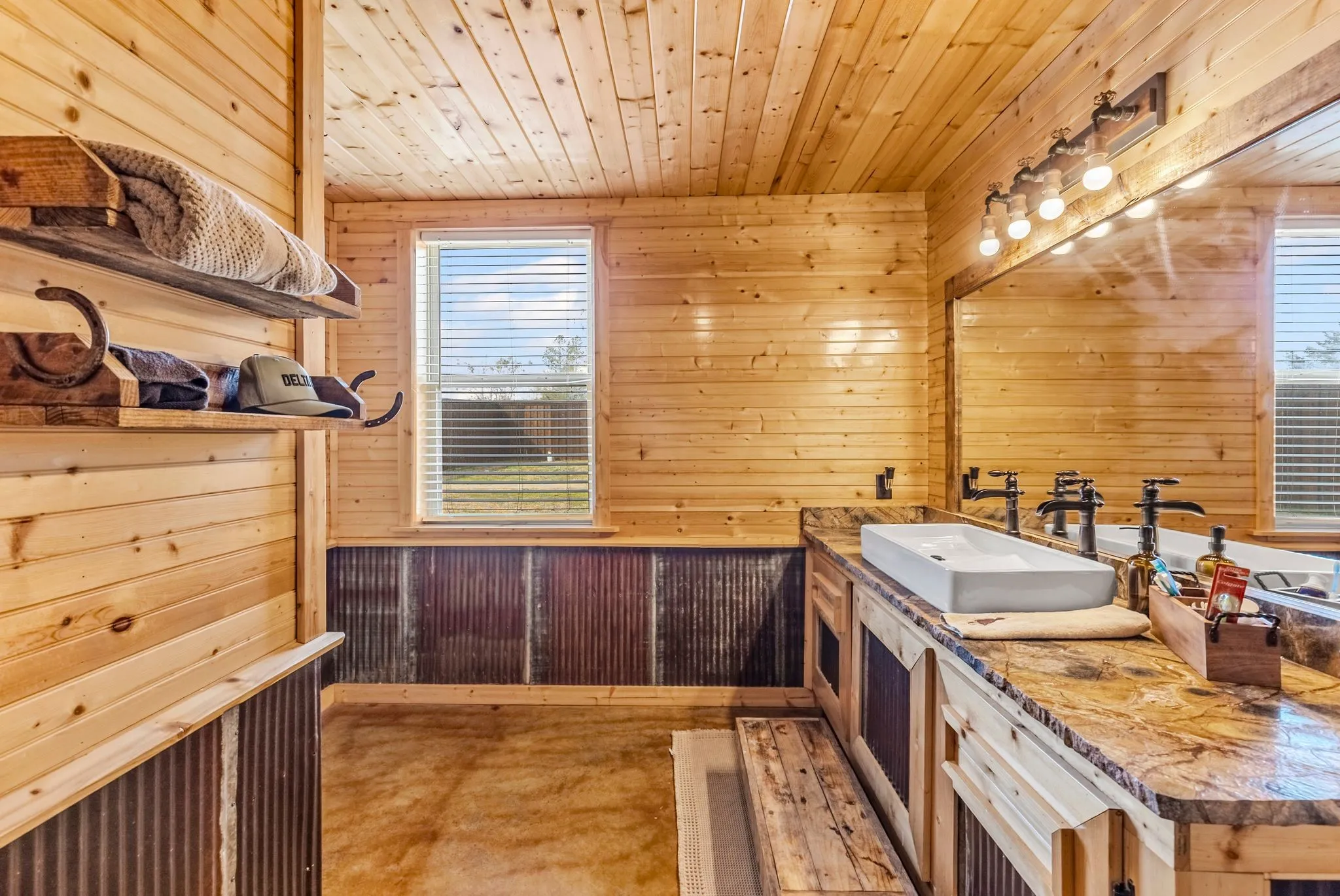 Single Family Residence For Sale in Delta County , 4274 Farm Market 895, Cooper, Texas 75432, 4 Bedroom, 4 Bathroom, Garage spaces, 6,400 Sqft, built in 2017, mls#21392412, Real Estate Agent in Cooper, Homes For Sale in Delta county, Homes For Sale in Cooper, Realtor in Cooper Texas, Real Estate Brokerage Independent Realty Texas, Luminita Cordes Realtor