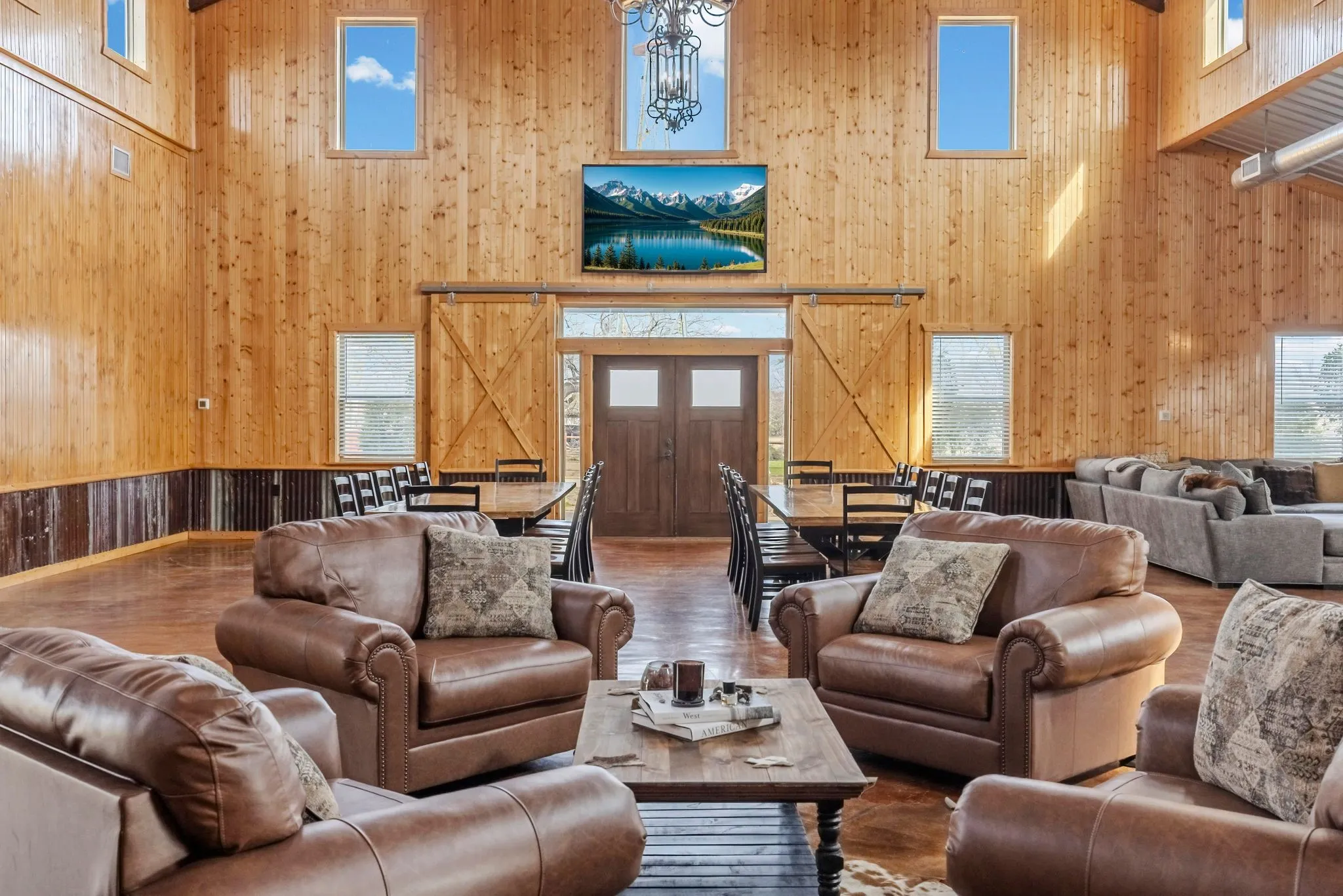 Single Family Residence For Sale in Delta County , 4274 Farm Market 895, Cooper, Texas 75432, 4 Bedroom, 4 Bathroom, Garage spaces, 6,400 Sqft, built in 2017, mls#21392412, Real Estate Agent in Cooper, Homes For Sale in Delta county, Homes For Sale in Cooper, Realtor in Cooper Texas, Real Estate Brokerage Independent Realty Texas, Luminita Cordes Realtor