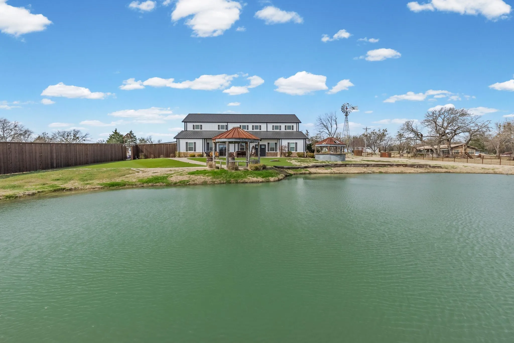 Single Family Residence For Sale in Delta County , 4274 Farm Market 895, Cooper, Texas 75432, 4 Bedroom, 4 Bathroom, Garage spaces, 6,400 Sqft, built in 2017, mls#21392412, Real Estate Agent in Cooper, Homes For Sale in Delta county, Homes For Sale in Cooper, Realtor in Cooper Texas, Real Estate Brokerage Independent Realty Texas, Luminita Cordes Realtor