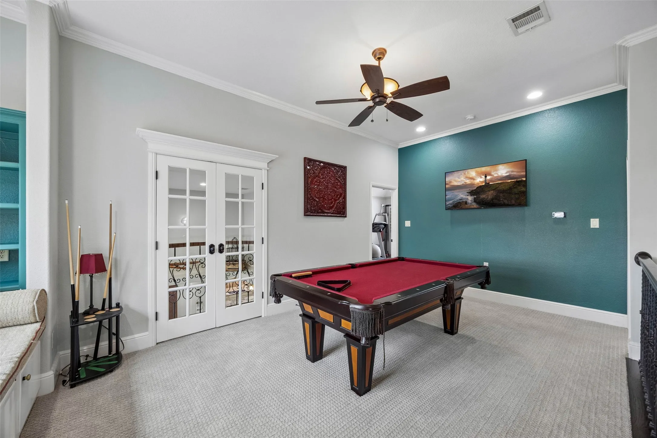 Single Family Residence For Sale in Ellis County , 1908 Morningside Lane, Oak Leaf, Texas 75154, 4 Bedroom, 5 Bathroom, 3 Garage spaces, 4,692 Sqft, built in 2008, mls#21389107, Real Estate Agent in Oak Leaf, Homes For Sale in Ellis county, Homes For Sale in Oak Leaf, Realtor in Oak Leaf Texas, Real Estate Brokerage Independent Realty Texas, Luminita Cordes Realtor