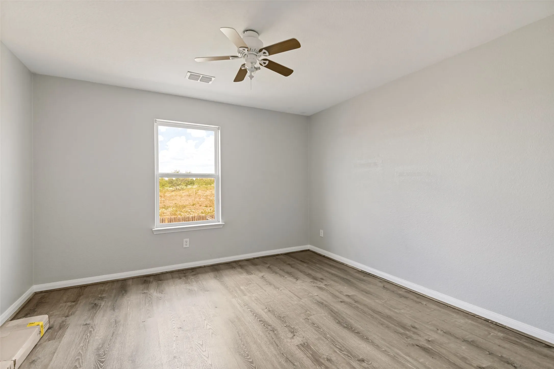 Single Family Residence For Rent in Kaufman County , 9065 Lone Cypress Drive, Forney, Texas 75126, 4 Bedroom, 3 Bathroom, 2 Garage spaces, 2,235 Sqft, built in 2017, mls#21378923, Real Estate Agent in Forney, Homes For Rent in Kaufman county, Homes For Rent in Forney, Realtor in Forney Texas, Real Estate Brokerage Independent Realty Texas, Luminita Cordes Realtor