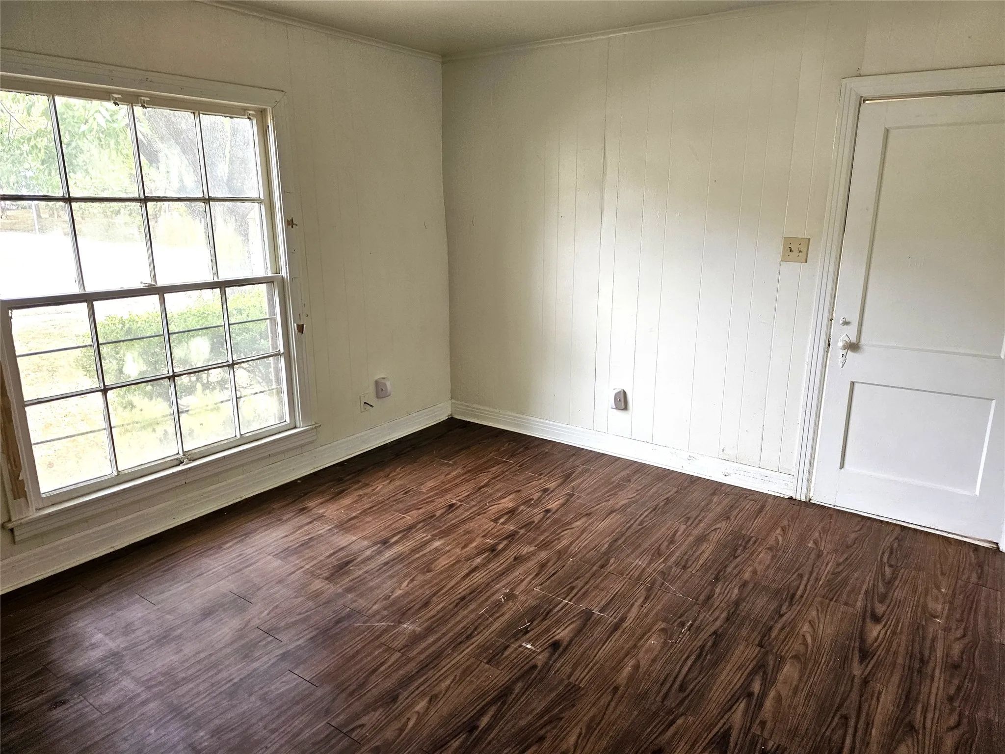 Single Family Residence For Sale in Hunt County , 2503 Stanford Street, Greenville, Texas 75401, 2 Bedroom, 1 Bathroom, 1 Garage spaces, 1,104 Sqft, built in 1960, mls#21391927, Real Estate Agent in Greenville, Homes For Sale in Hunt county, Homes For Sale in Greenville, Realtor in Greenville Texas, Real Estate Brokerage Independent Realty Texas, Luminita Cordes Realtor