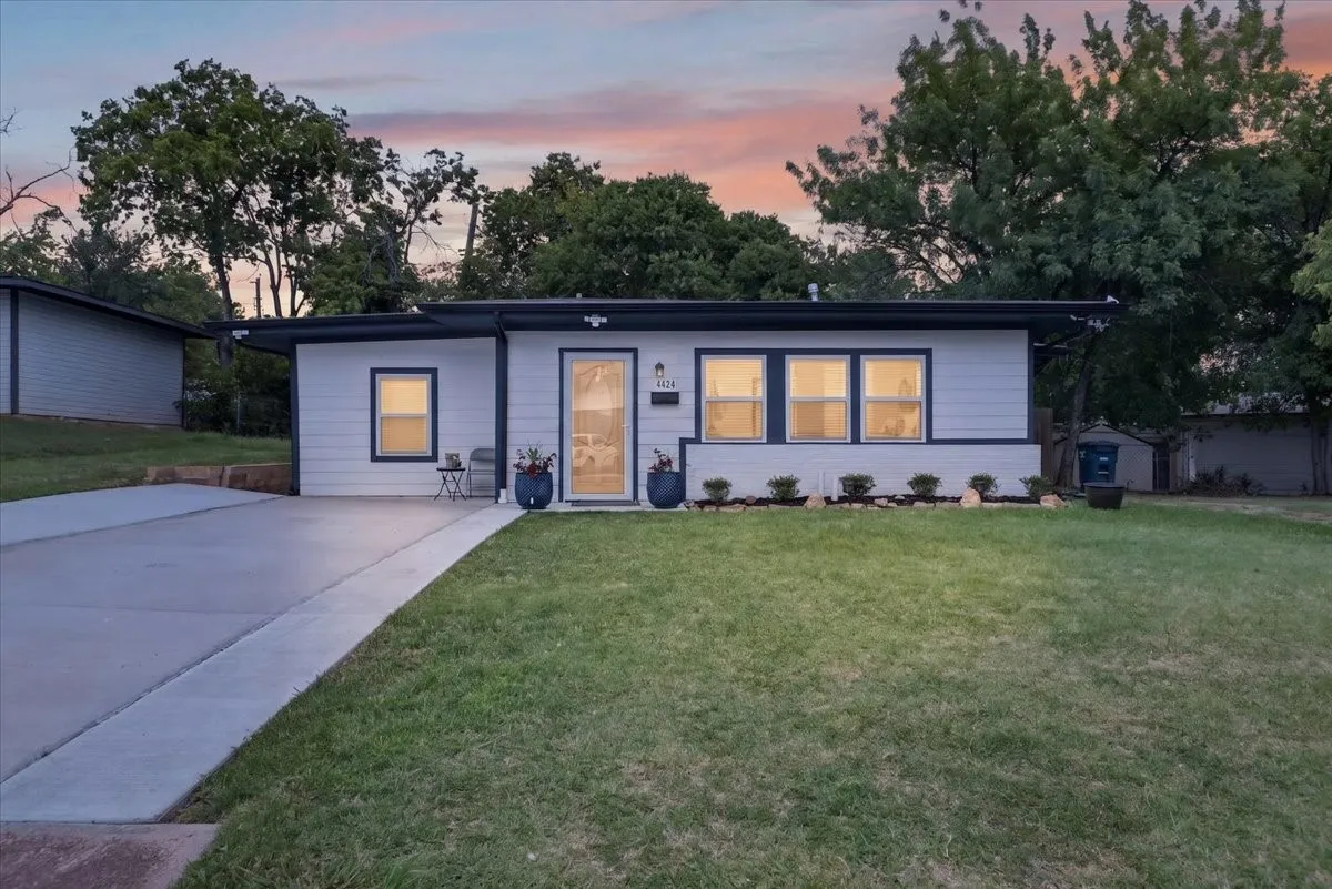 Single Family Residence For Rent