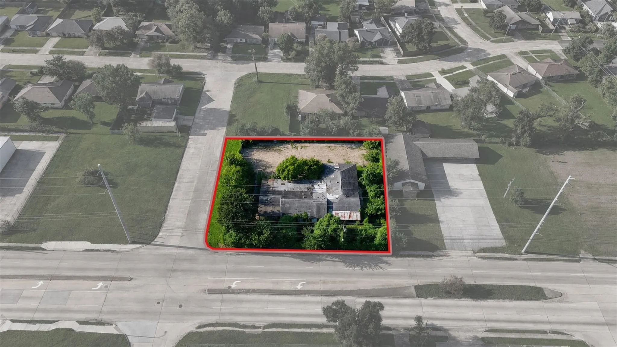 Single Family Residence For Sale in Harris County , 8501 Tidwell Road, Houston, Texas 77028, 2 Bedroom, 1 Bathroom, Garage spaces, 4,358 Sqft, built in 1955, mls#21369941, Real Estate Agent in Houston, Homes For Sale in Harris county, Homes For Sale in Houston, Realtor in Houston Texas, Real Estate Brokerage Independent Realty Texas, Luminita Cordes Realtor