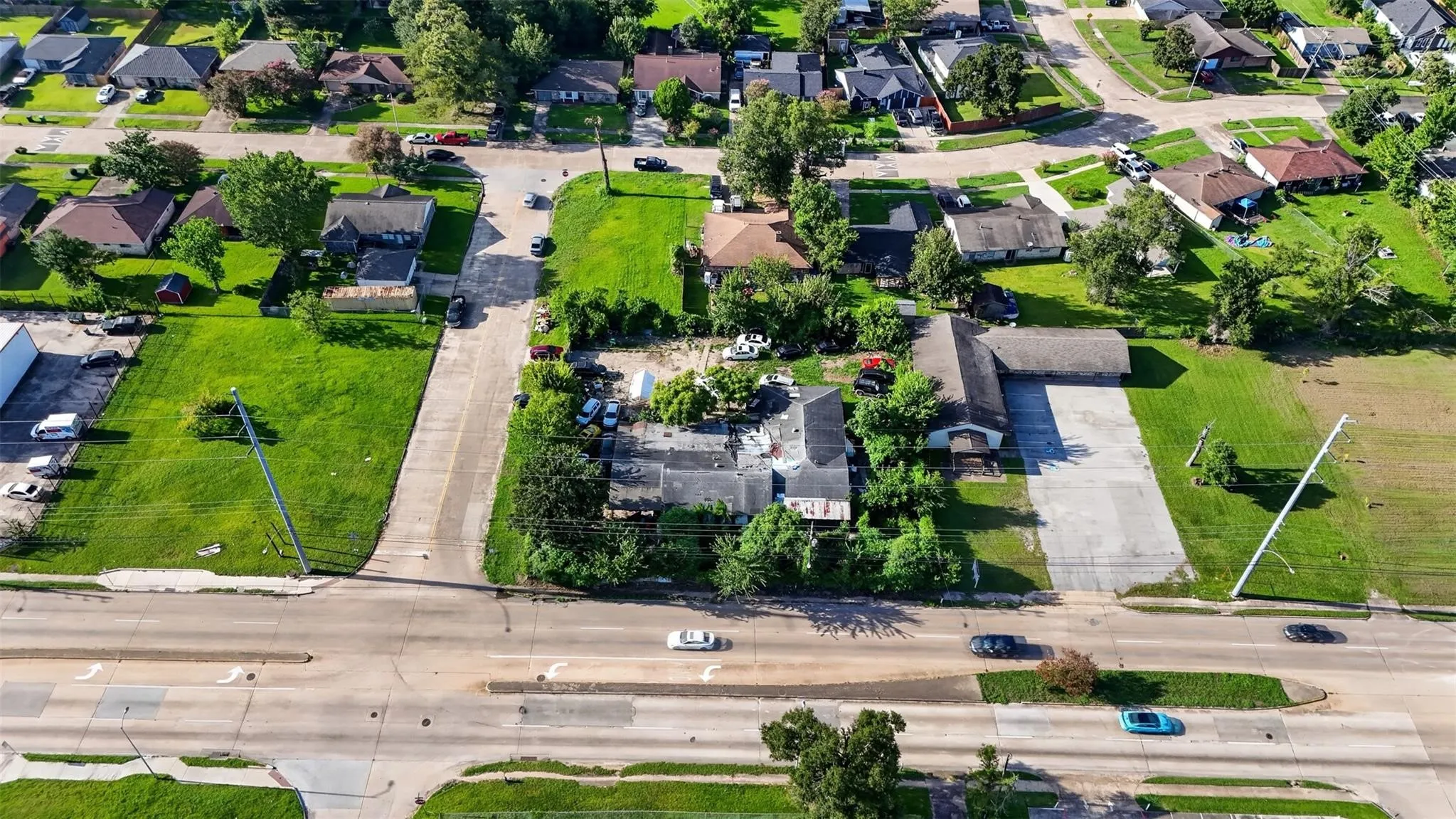 Single Family Residence For Sale in Harris County , 8501 Tidwell Road, Houston, Texas 77028, 2 Bedroom, 1 Bathroom, Garage spaces, 4,358 Sqft, built in 1955, mls#21369941, Real Estate Agent in Houston, Homes For Sale in Harris county, Homes For Sale in Houston, Realtor in Houston Texas, Real Estate Brokerage Independent Realty Texas, Luminita Cordes Realtor