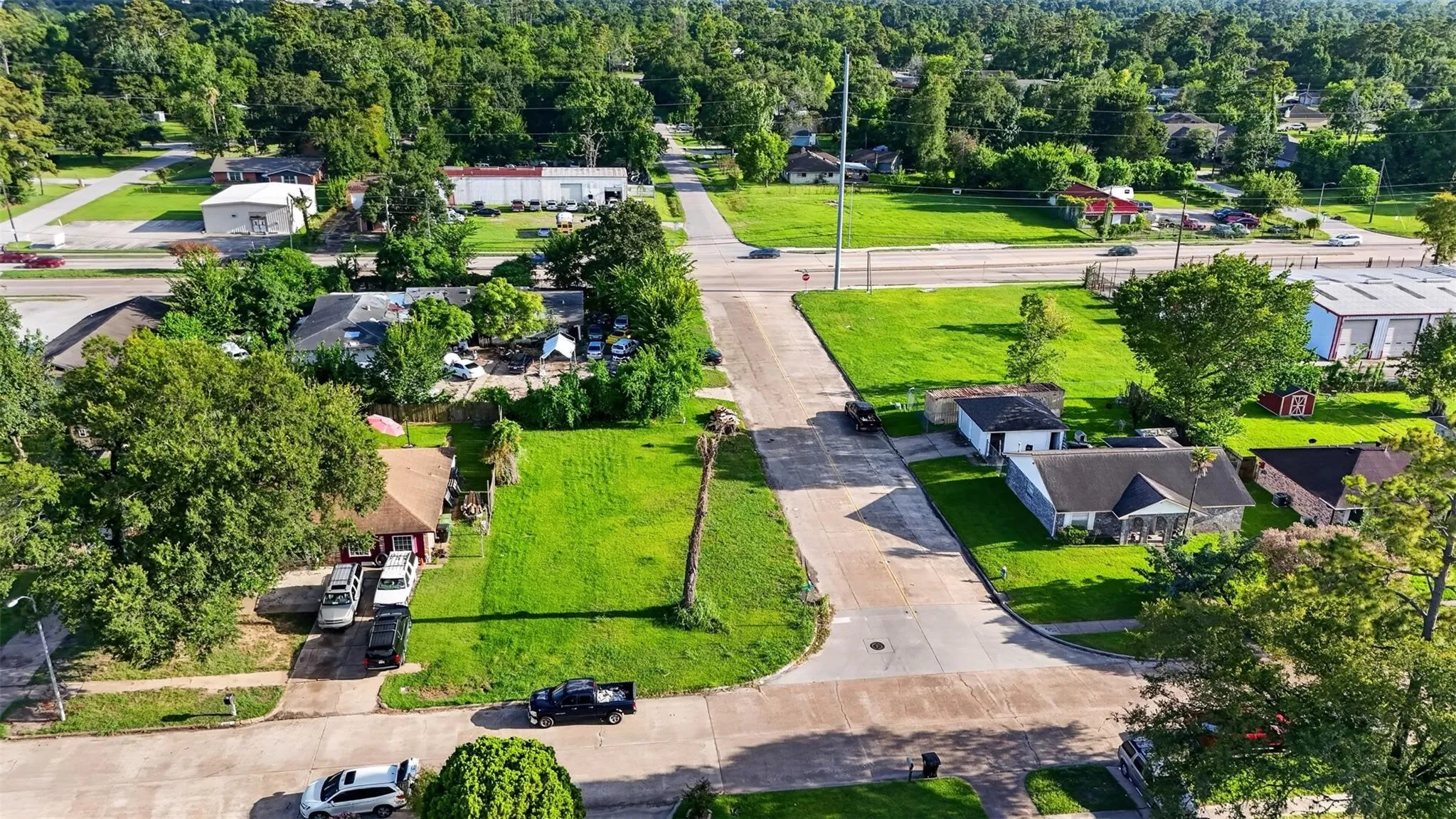 Single Family Residence For Sale in Harris County , 8501 Tidwell Road, Houston, Texas 77028, 2 Bedroom, 1 Bathroom, Garage spaces, 4,358 Sqft, built in 1955, mls#21369941, Real Estate Agent in Houston, Homes For Sale in Harris county, Homes For Sale in Houston, Realtor in Houston Texas, Real Estate Brokerage Independent Realty Texas, Luminita Cordes Realtor