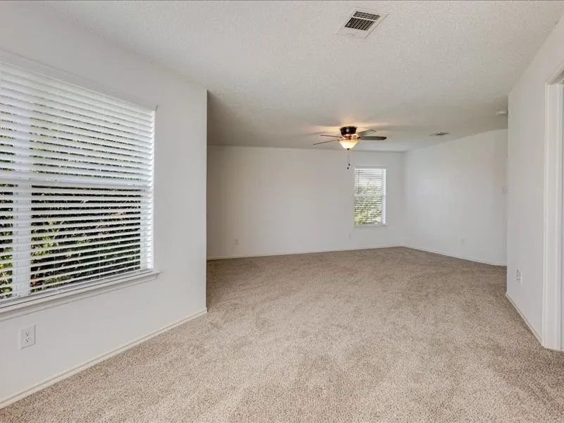 Single Family Residence For Sale in Denton County , 1606 Withers Way, Krum, Texas 76249, 4 Bedroom, 3 Bathroom, 2 Garage spaces, 2,622 Sqft, built in 2005, mls#21392443, Real Estate Agent in Krum, Homes For Sale in Denton county, Homes For Sale in Krum, Realtor in Krum Texas, Real Estate Brokerage Independent Realty Texas, Luminita Cordes Realtor