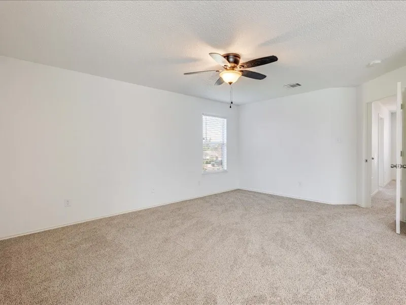 Single Family Residence For Sale in Denton County , 1606 Withers Way, Krum, Texas 76249, 4 Bedroom, 3 Bathroom, 2 Garage spaces, 2,622 Sqft, built in 2005, mls#21392443, Real Estate Agent in Krum, Homes For Sale in Denton county, Homes For Sale in Krum, Realtor in Krum Texas, Real Estate Brokerage Independent Realty Texas, Luminita Cordes Realtor