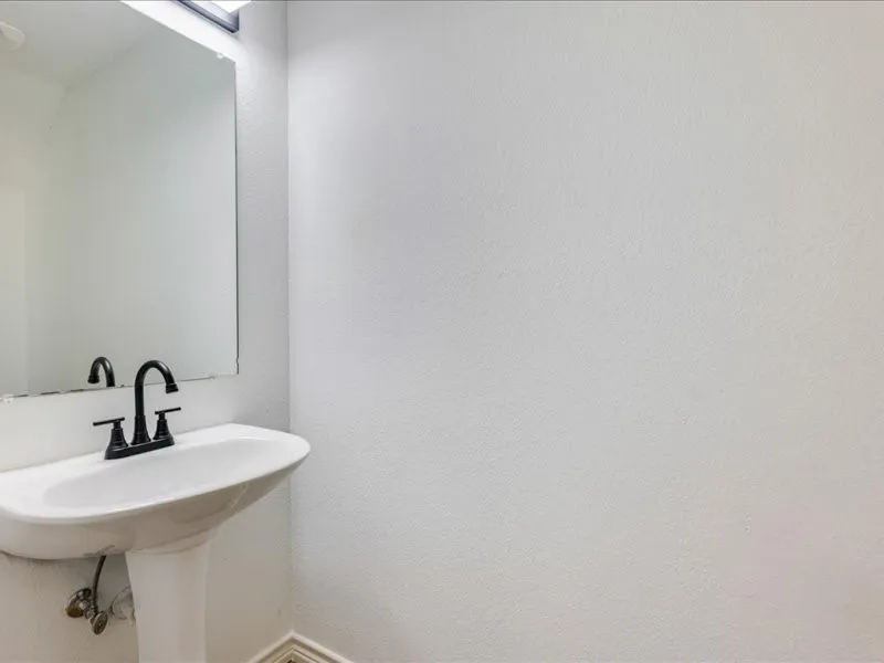 Single Family Residence For Sale in Denton County , 1606 Withers Way, Krum, Texas 76249, 4 Bedroom, 3 Bathroom, 2 Garage spaces, 2,622 Sqft, built in 2005, mls#21392443, Real Estate Agent in Krum, Homes For Sale in Denton county, Homes For Sale in Krum, Realtor in Krum Texas, Real Estate Brokerage Independent Realty Texas, Luminita Cordes Realtor