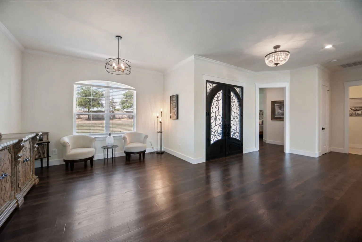Single Family Residence For Sale in Navarro County , 218 White Rock Road, Corsicana, Texas 75109, 4 Bedroom, 5 Bathroom, 4 Garage spaces, 3,929 Sqft, built in 2022, mls#21390626, Real Estate Agent in Corsicana, Homes For Sale in Navarro county, Homes For Sale in Corsicana, Realtor in Corsicana Texas, Real Estate Brokerage Independent Realty Texas, Luminita Cordes Realtor