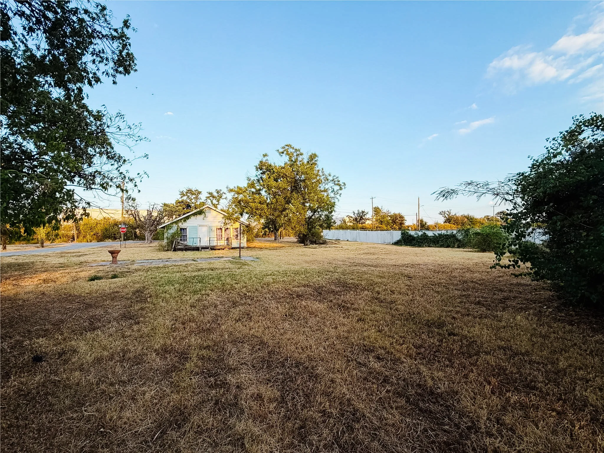 0.4+ acre lot