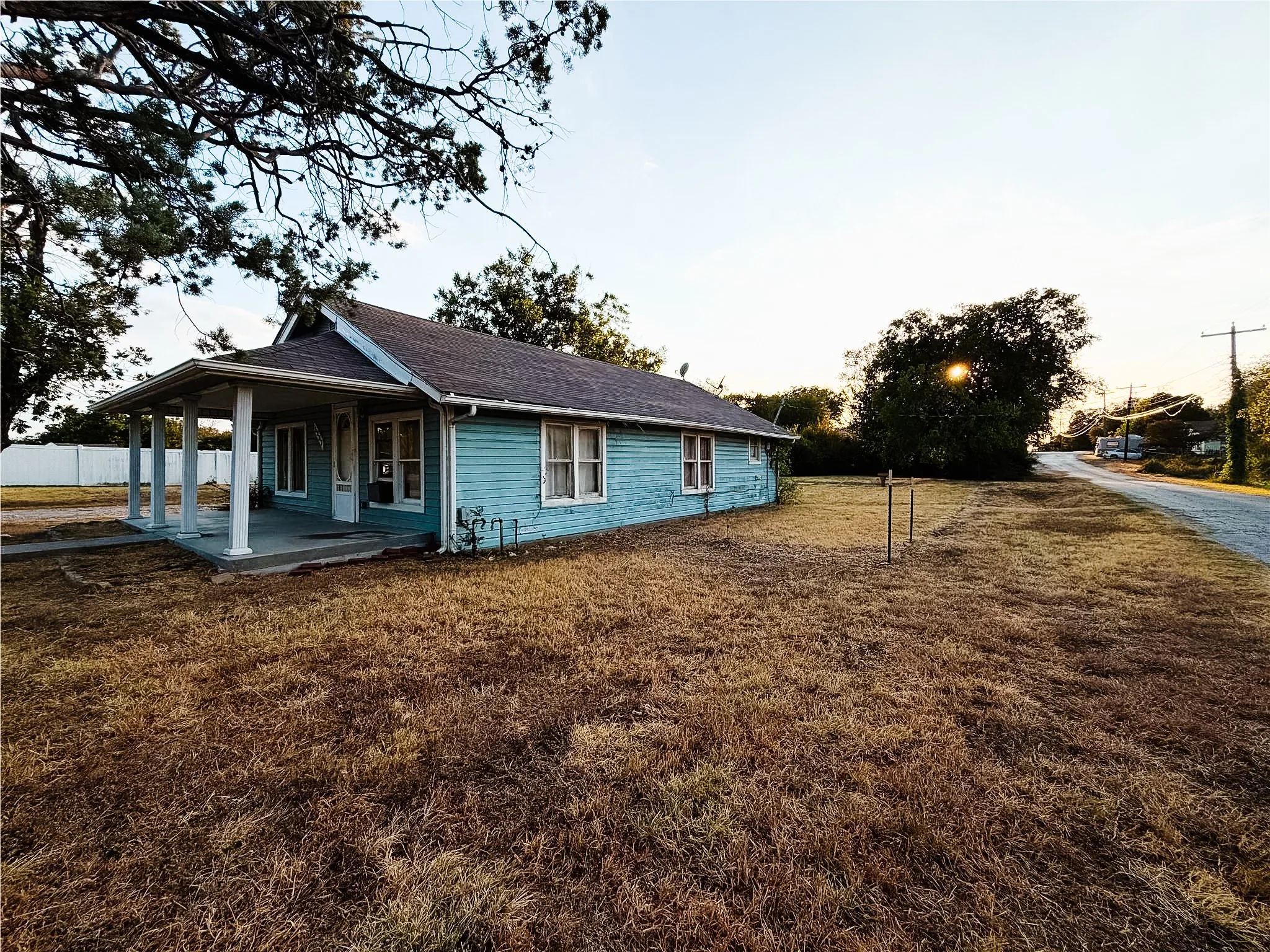 0.4+ acre lot