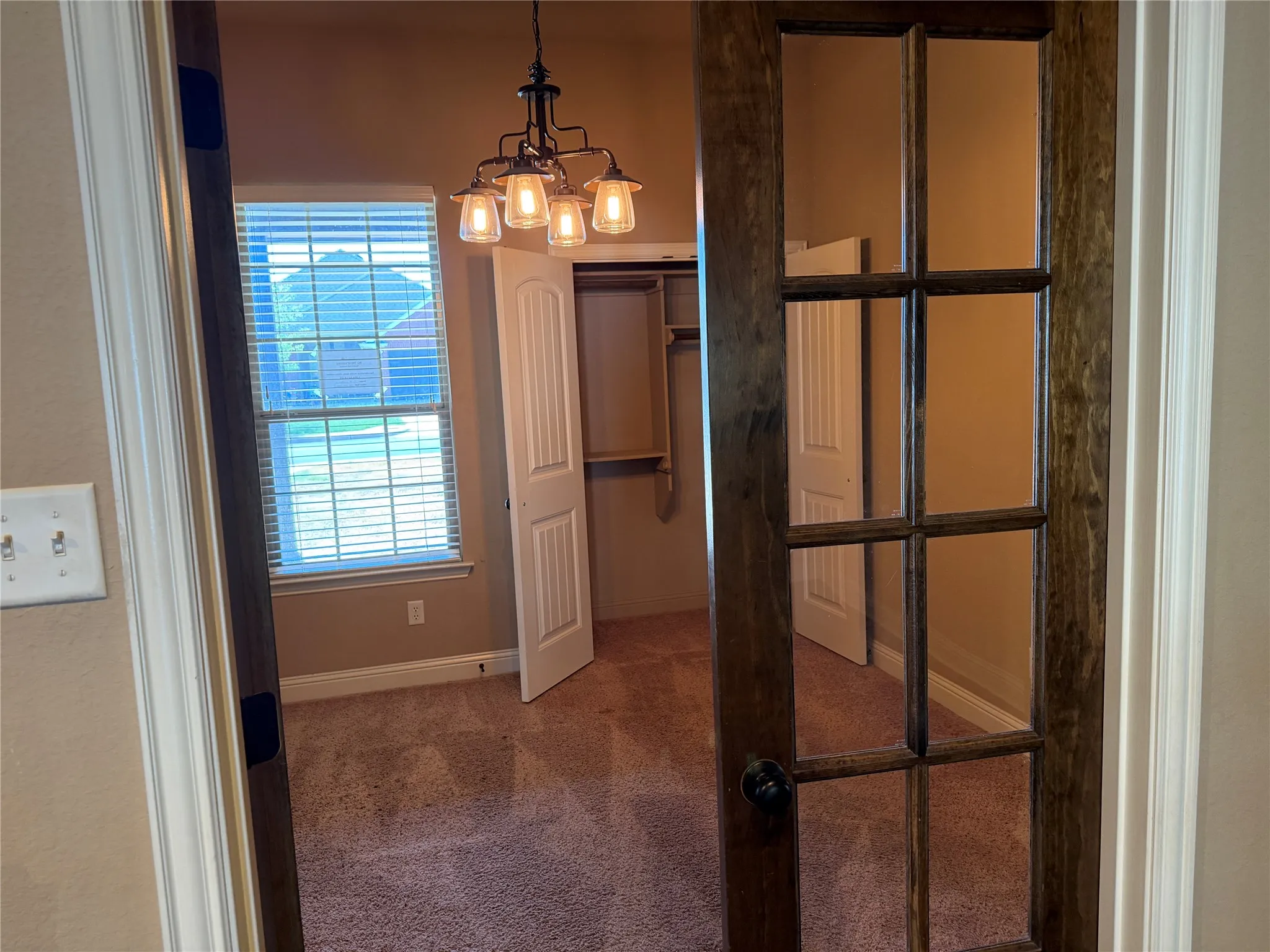 Single Family Residence For Sale in Parker County , 533 Ethan Drive, Weatherford, Texas 76087, 3 Bedroom, 2 Bathroom, 2 Garage spaces, 2,105 Sqft, built in 2013, mls#21392448, Real Estate Agent in Weatherford, Homes For Sale in Parker county, Homes For Sale in Weatherford, Realtor in Weatherford Texas, Real Estate Brokerage Independent Realty Texas, Luminita Cordes Realtor