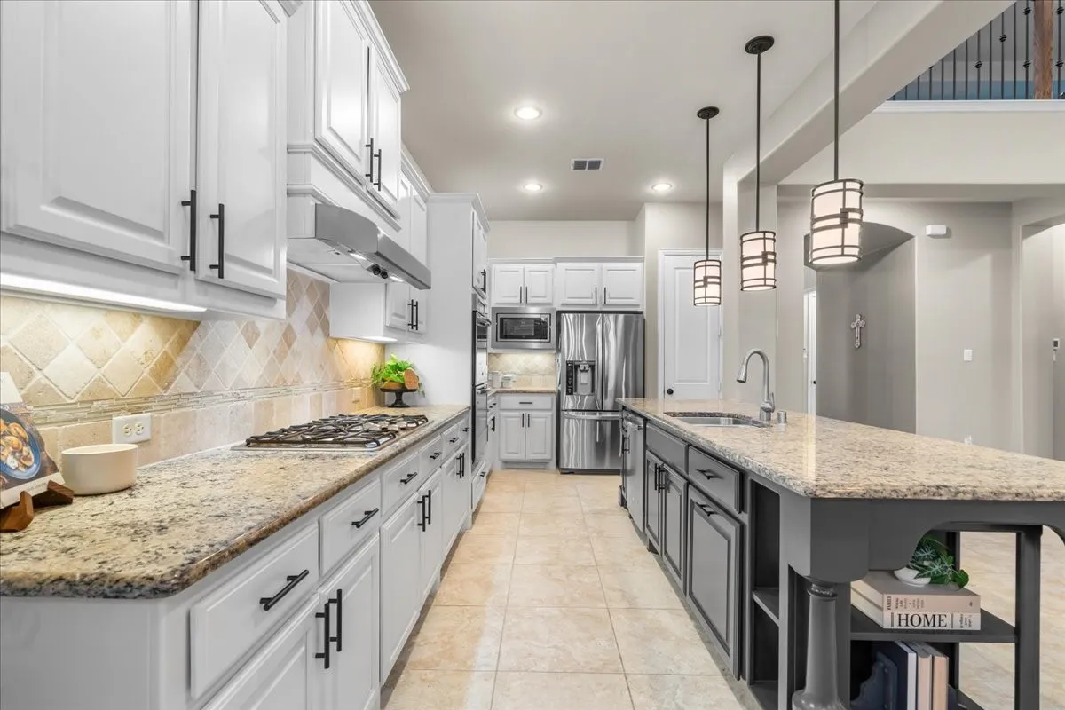 Single Family Residence For Sale in Collin County , 1210 Skyflower Lane, Celina, Texas 75009, 5 Bedroom, 4 Bathroom, 3 Garage spaces, 3,500 Sqft, built in 2015, mls#21391555, Real Estate Agent in Celina, Homes For Sale in Collin county, Homes For Sale in Celina, Realtor in Celina Texas, Real Estate Brokerage Independent Realty Texas, Luminita Cordes Realtor