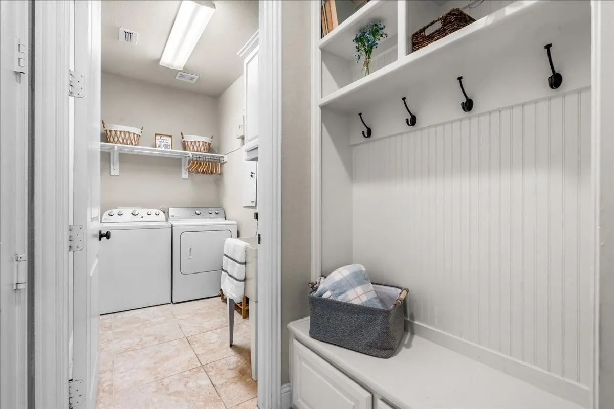 Single Family Residence For Sale in Collin County , 1210 Skyflower Lane, Celina, Texas 75009, 5 Bedroom, 4 Bathroom, 3 Garage spaces, 3,500 Sqft, built in 2015, mls#21391555, Real Estate Agent in Celina, Homes For Sale in Collin county, Homes For Sale in Celina, Realtor in Celina Texas, Real Estate Brokerage Independent Realty Texas, Luminita Cordes Realtor
