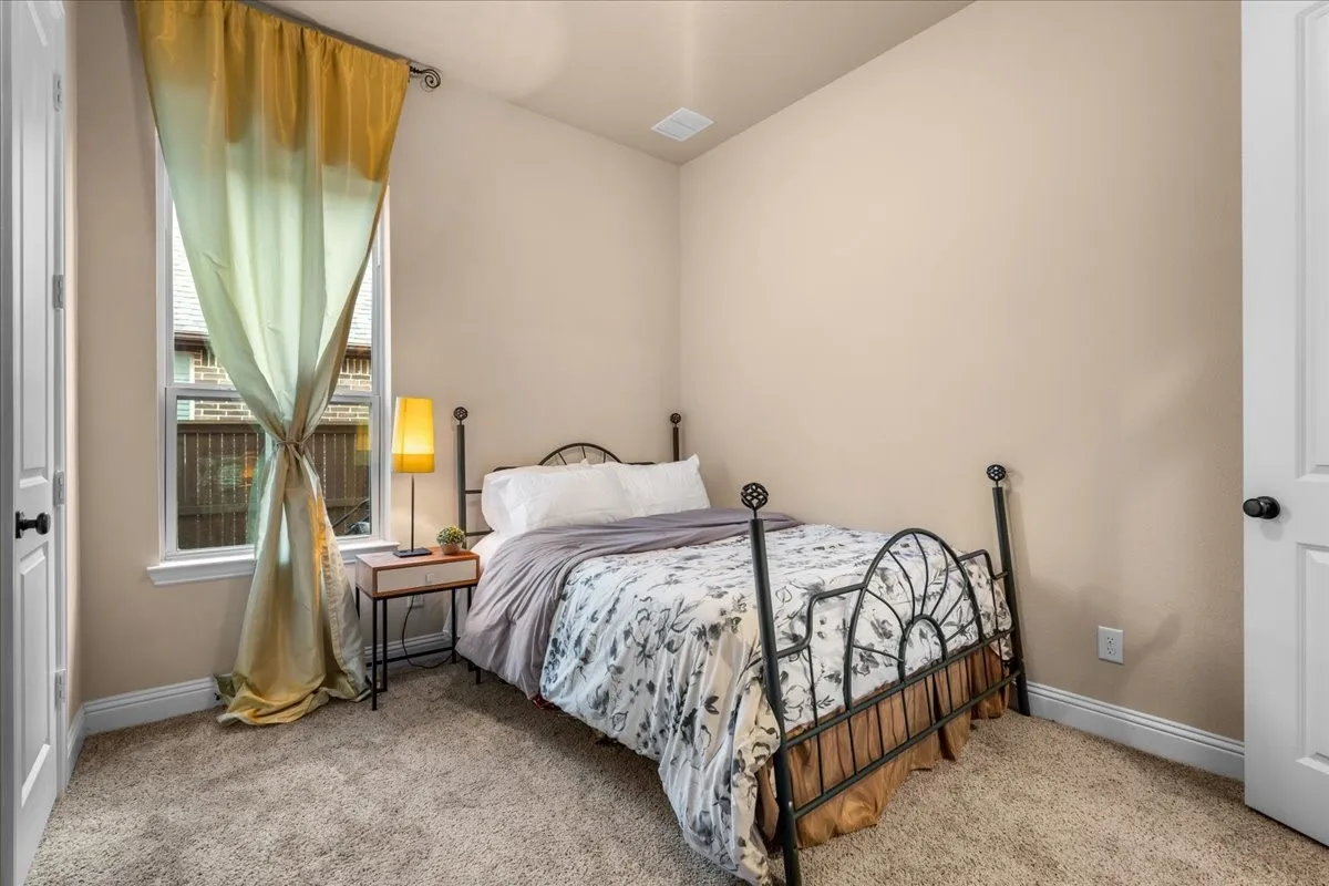 Single Family Residence For Sale in Collin County , 1210 Skyflower Lane, Celina, Texas 75009, 5 Bedroom, 4 Bathroom, 3 Garage spaces, 3,500 Sqft, built in 2015, mls#21391555, Real Estate Agent in Celina, Homes For Sale in Collin county, Homes For Sale in Celina, Realtor in Celina Texas, Real Estate Brokerage Independent Realty Texas, Luminita Cordes Realtor
