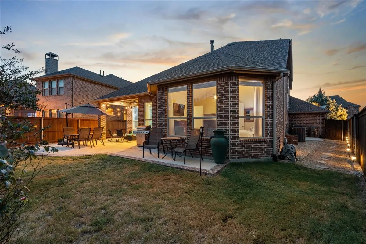 Single Family Residence For Sale in Collin County , 1210 Skyflower Lane, Celina, Texas 75009, 5 Bedroom, 4 Bathroom, 3 Garage spaces, 3,500 Sqft, built in 2015, mls#21391555, Real Estate Agent in Celina, Homes For Sale in Collin county, Homes For Sale in Celina, Realtor in Celina Texas, Real Estate Brokerage Independent Realty Texas, Luminita Cordes Realtor
