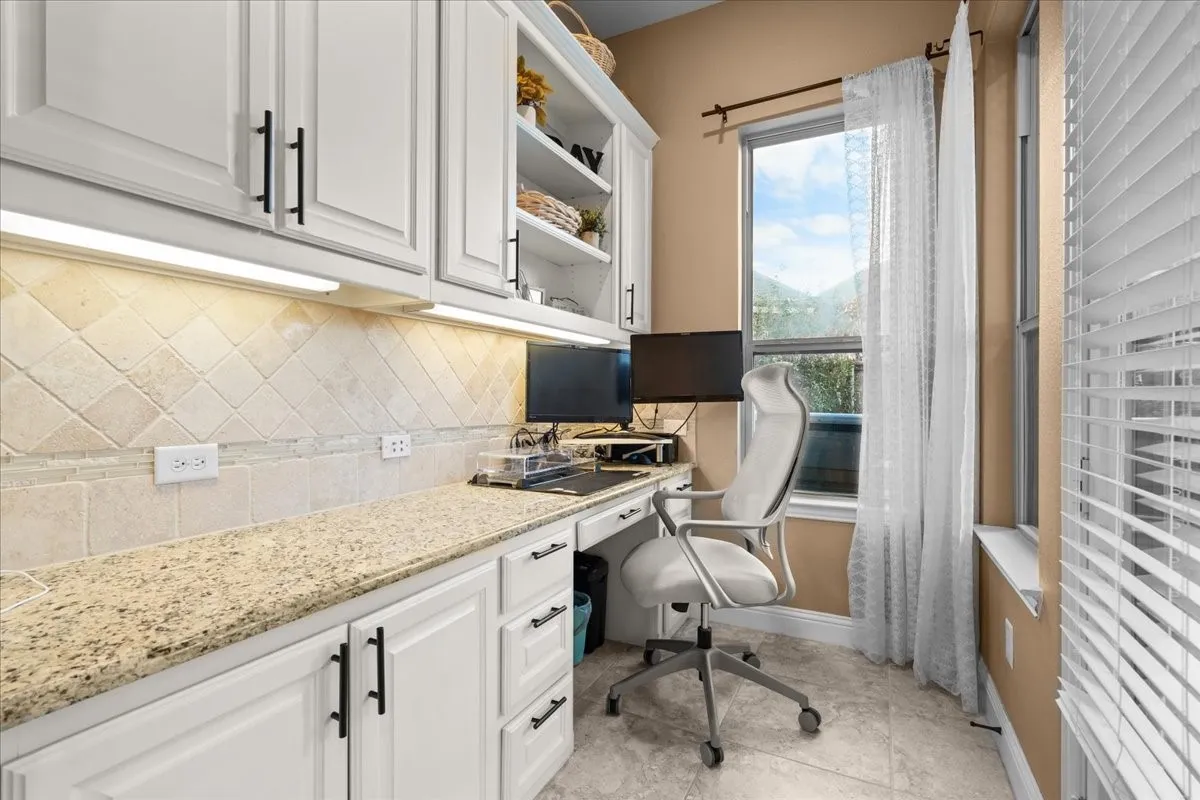 Single Family Residence For Sale in Collin County , 1210 Skyflower Lane, Celina, Texas 75009, 5 Bedroom, 4 Bathroom, 3 Garage spaces, 3,500 Sqft, built in 2015, mls#21391555, Real Estate Agent in Celina, Homes For Sale in Collin county, Homes For Sale in Celina, Realtor in Celina Texas, Real Estate Brokerage Independent Realty Texas, Luminita Cordes Realtor