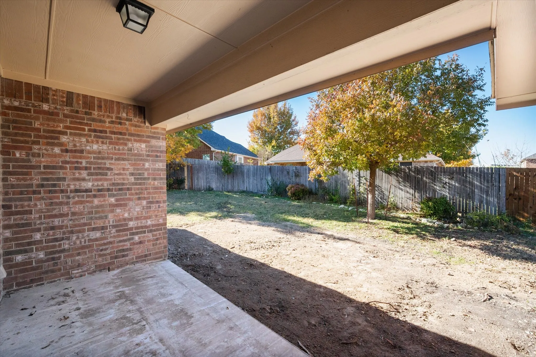 Single Family Residence For Rent in Ellis County , 1613 Country Hills Drive, Midlothian, Texas 76065, 3 Bedroom, 2 Bathroom, 2 Garage spaces, 1,756 Sqft, built in 2010, mls#21392453, Real Estate Agent in Midlothian, Homes For Rent in Ellis county, Homes For Rent in Midlothian, Realtor in Midlothian Texas, Real Estate Brokerage Independent Realty Texas, Luminita Cordes Realtor