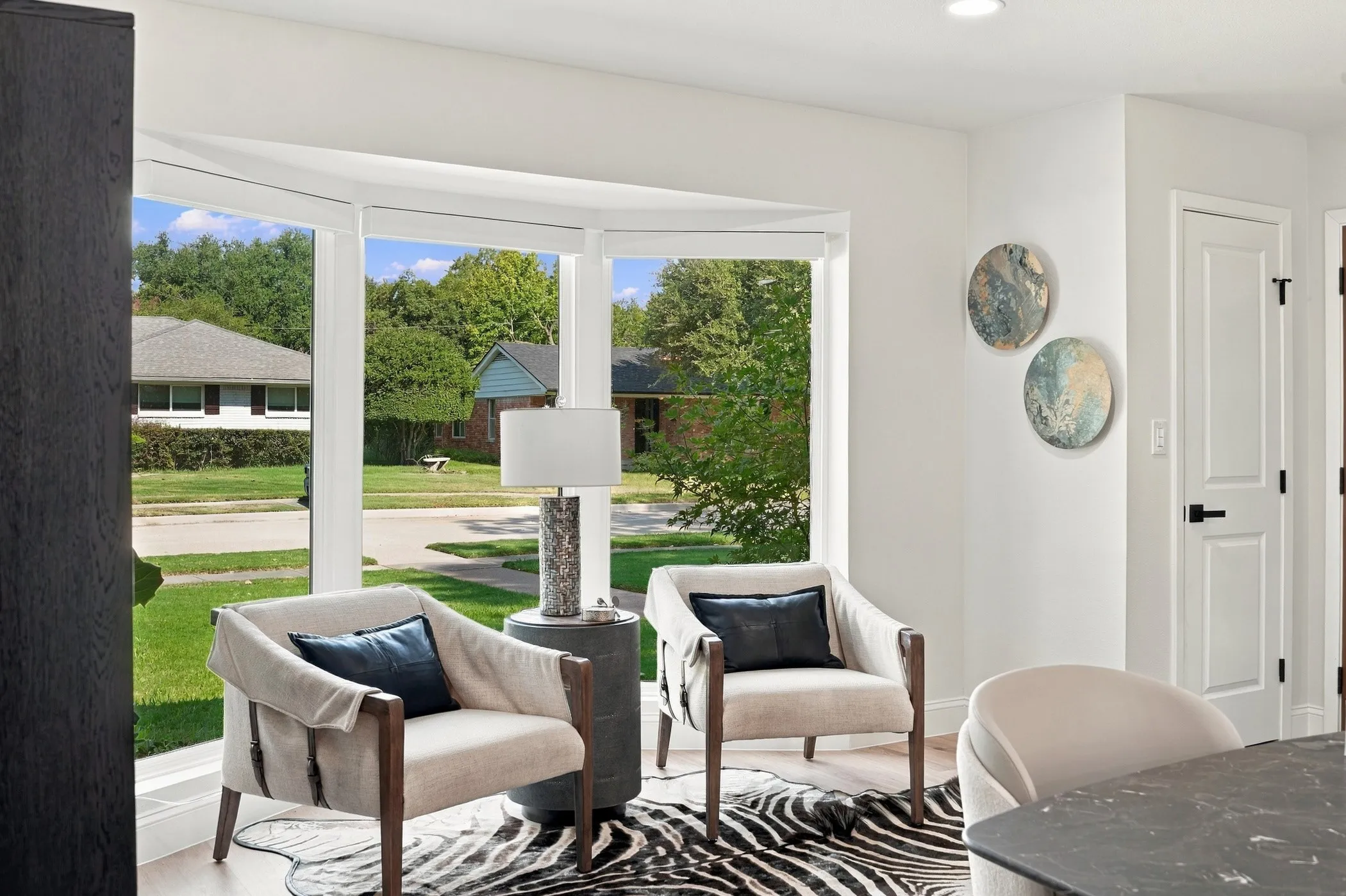 Single Family Residence For Sale in Dallas County , 6816 Whitehill Street, Dallas, Texas 75231, 3 Bedroom, 2 Bathroom, 2 Garage spaces, 1,972 Sqft, built in 1959, mls#21389468, Real Estate Agent in Dallas, Homes For Sale in Dallas county, Homes For Sale in Dallas, Realtor in Dallas Texas, Real Estate Brokerage Independent Realty Texas, Luminita Cordes Realtor